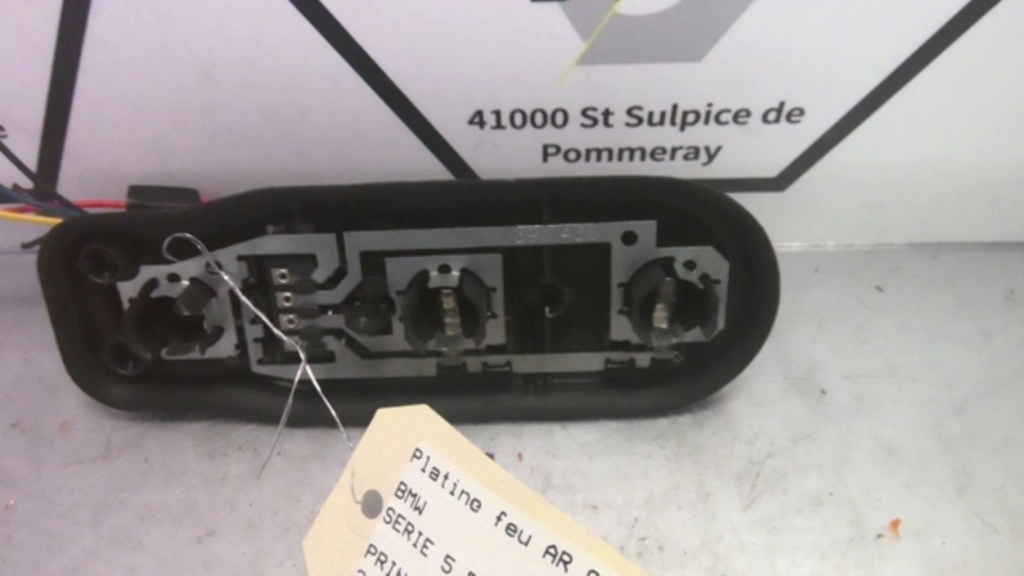 Platine feu arriere gauche BMW SERIE 5 E39 TOURING PHASE 2 BREAK Diesel - 1