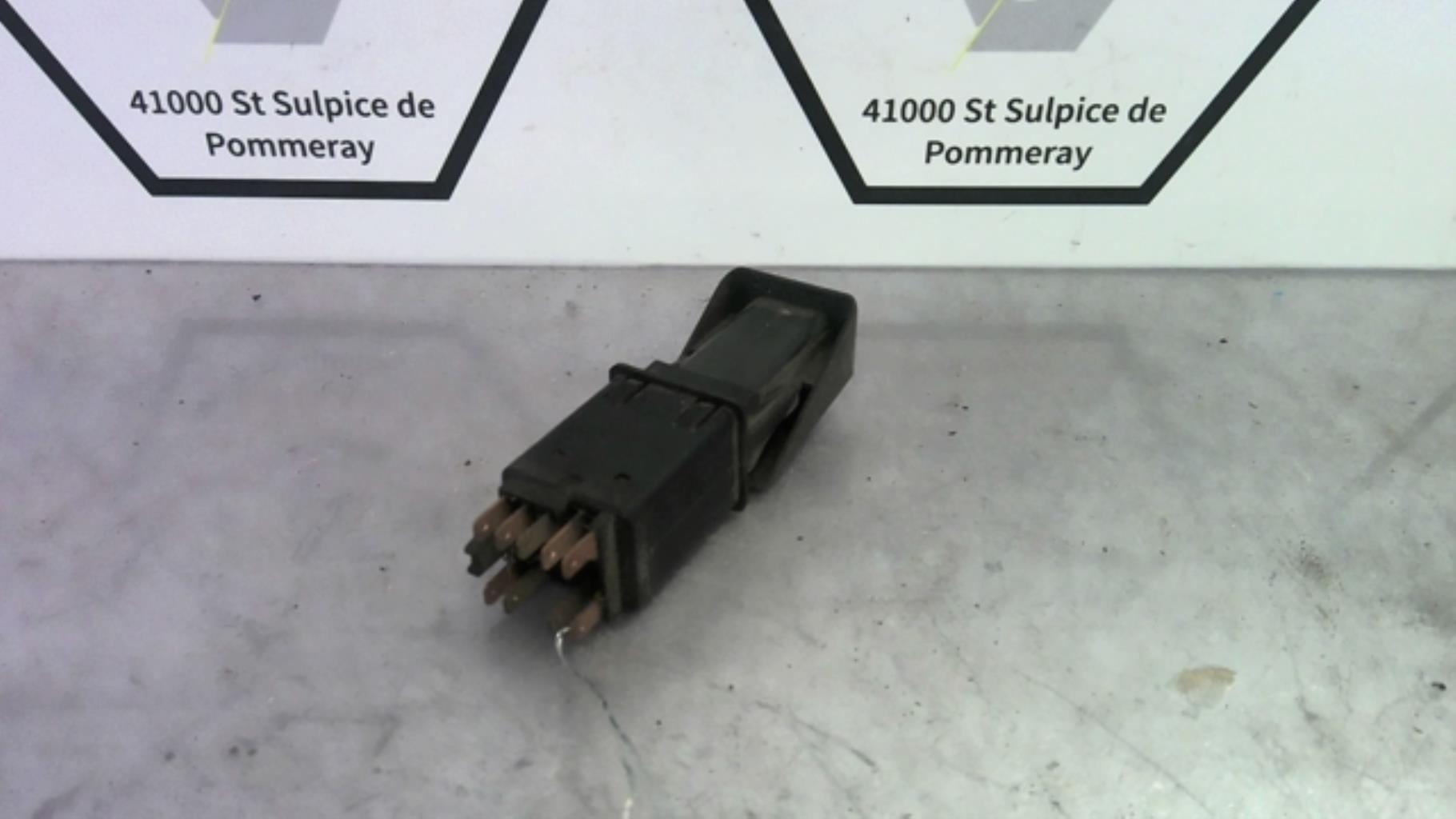 Bouton de warning RENAULT SUPER 5  - 1