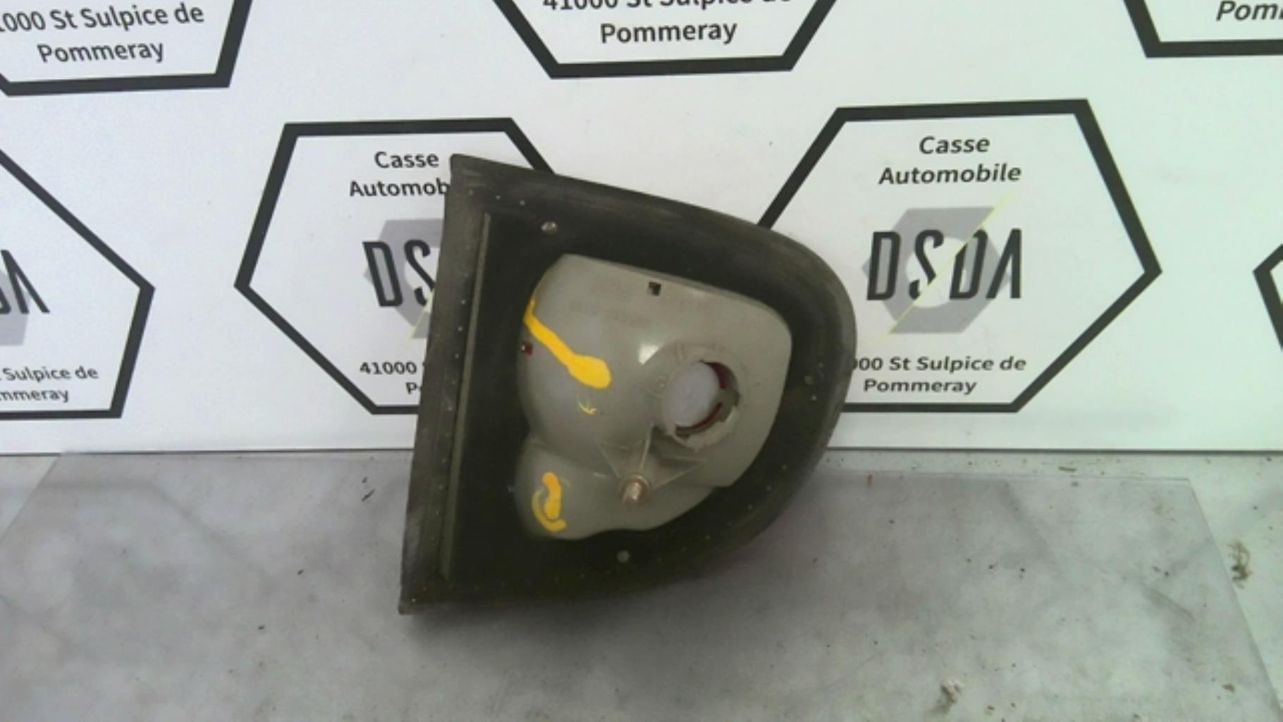 Feu arriere secondaire droit (feux) FORD ESCORT 3 Diesel - 1