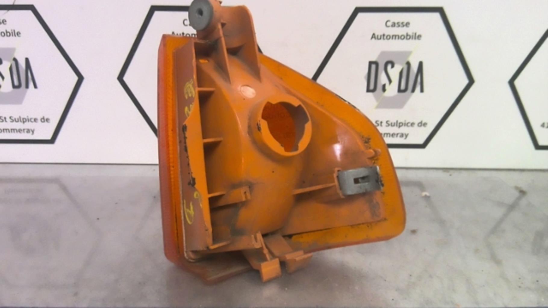 Optique avant secondaire droit (feux)(clignotant) FORD ESCORT 3 Essence - 1