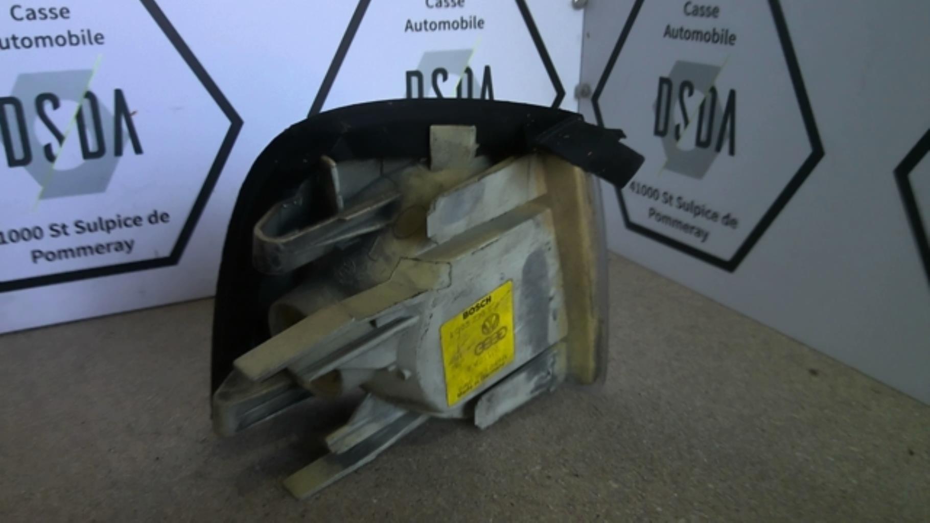 Optique avant secondaire gauche (feux)(clignotant) AUDI 80 1  - 1