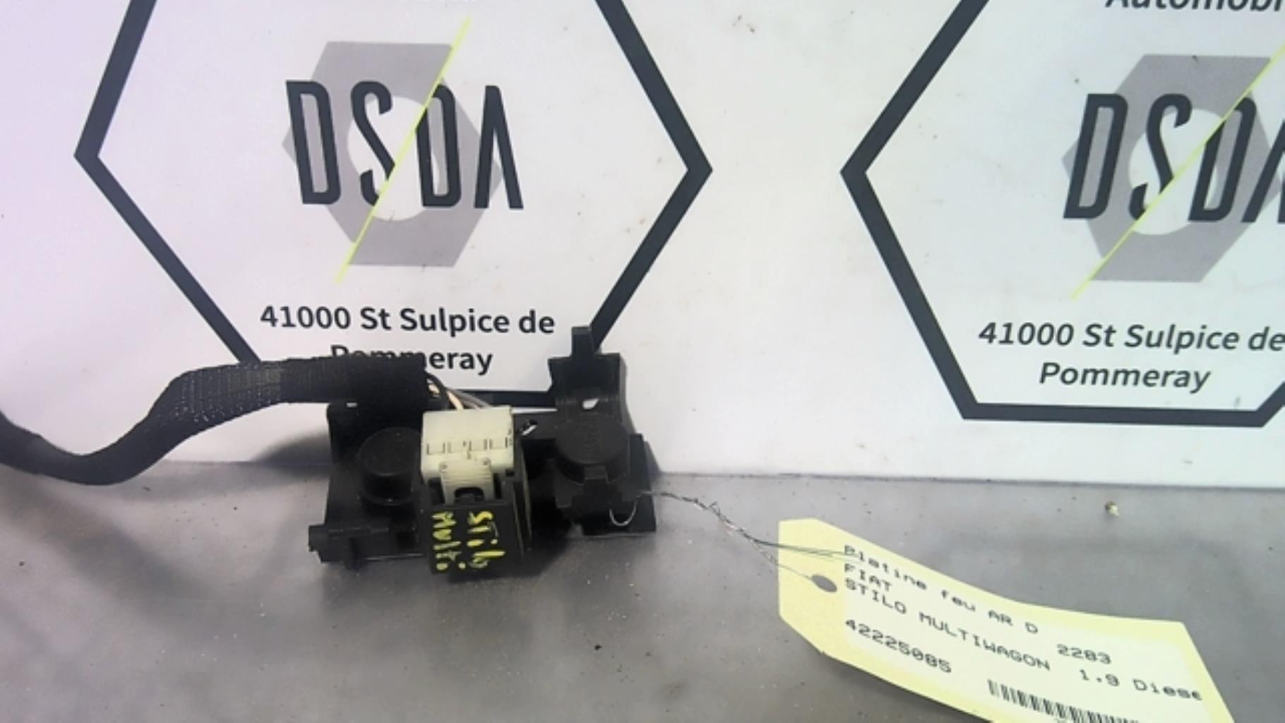 Platine feu arriere droit FIAT STILO BREAK Diesel - 1