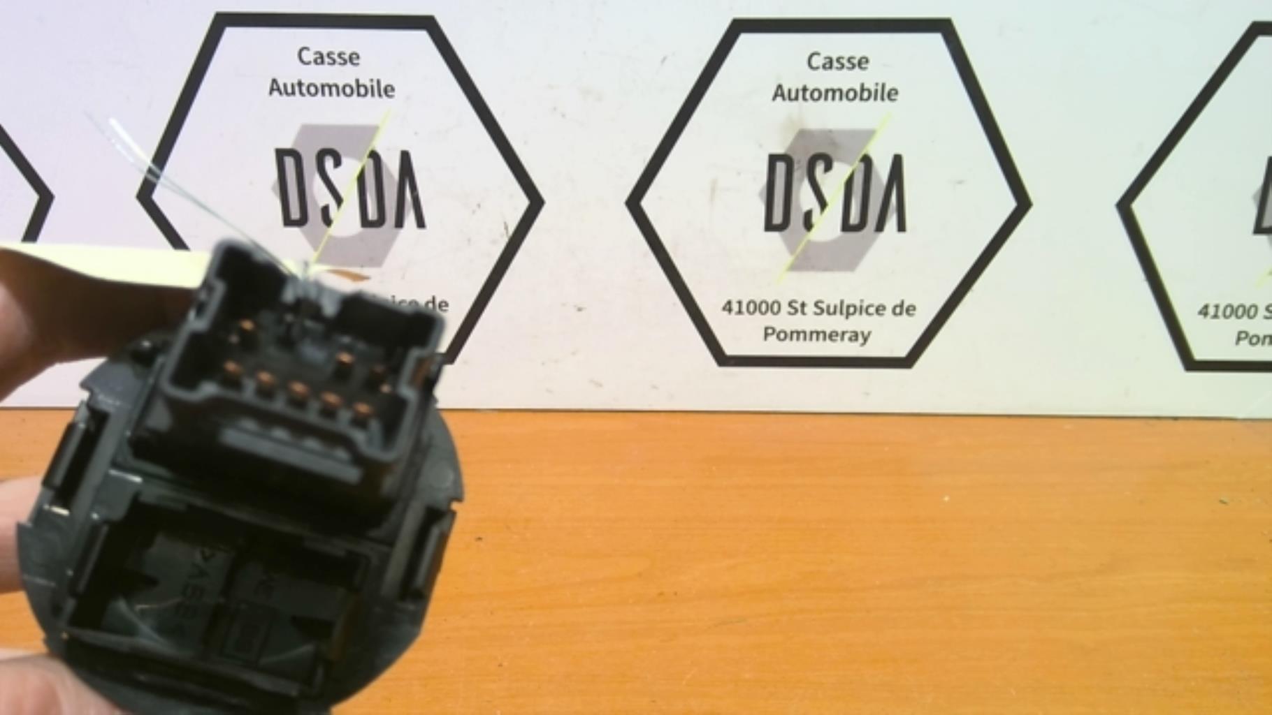 Bouton de warning NISSAN X-TRAIL 1 PHASE 2 Diesel - 1
