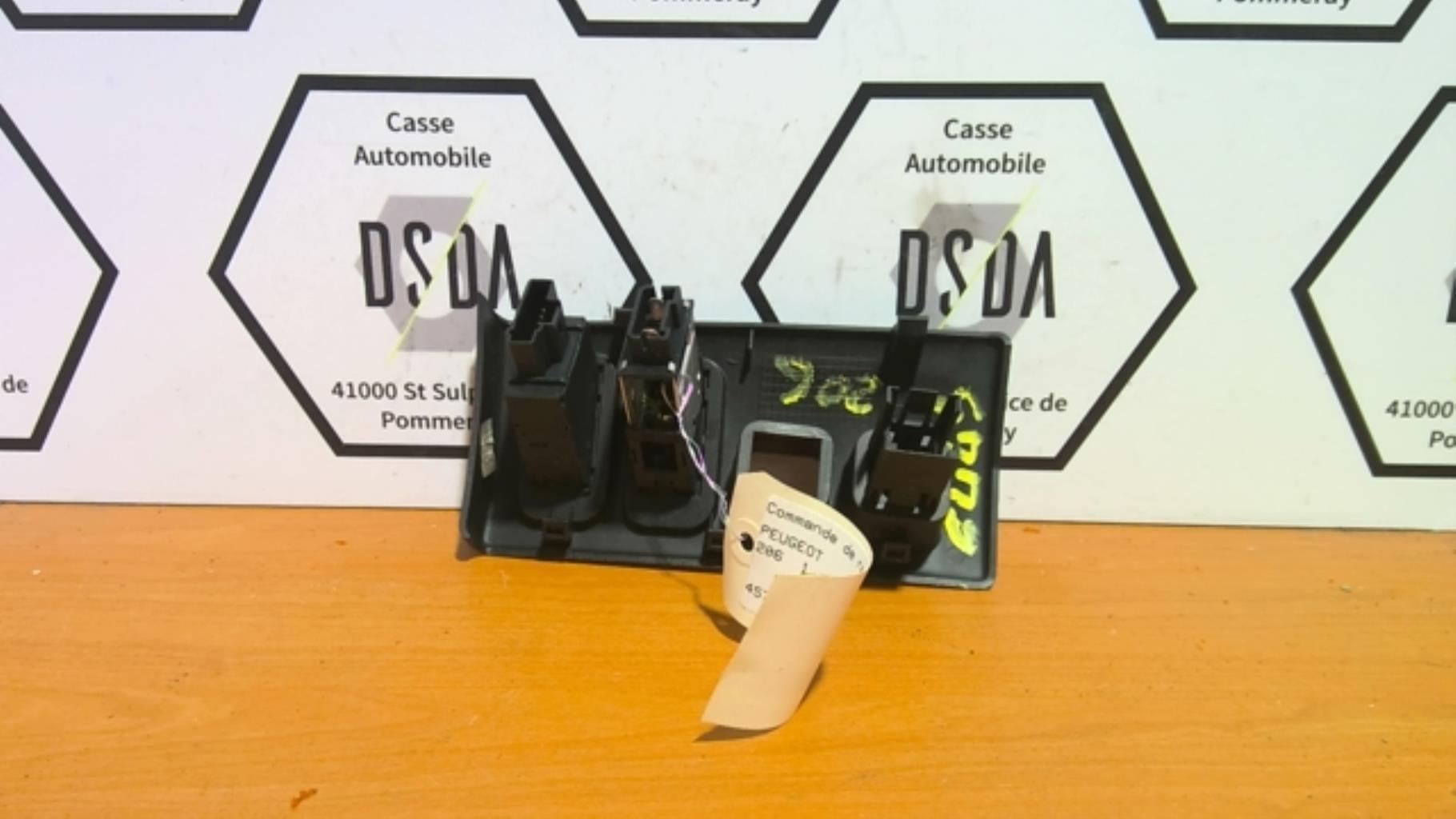 Commande de reglage hauteur de phare PEUGEOT 206 PHASE 1 Essence - 1