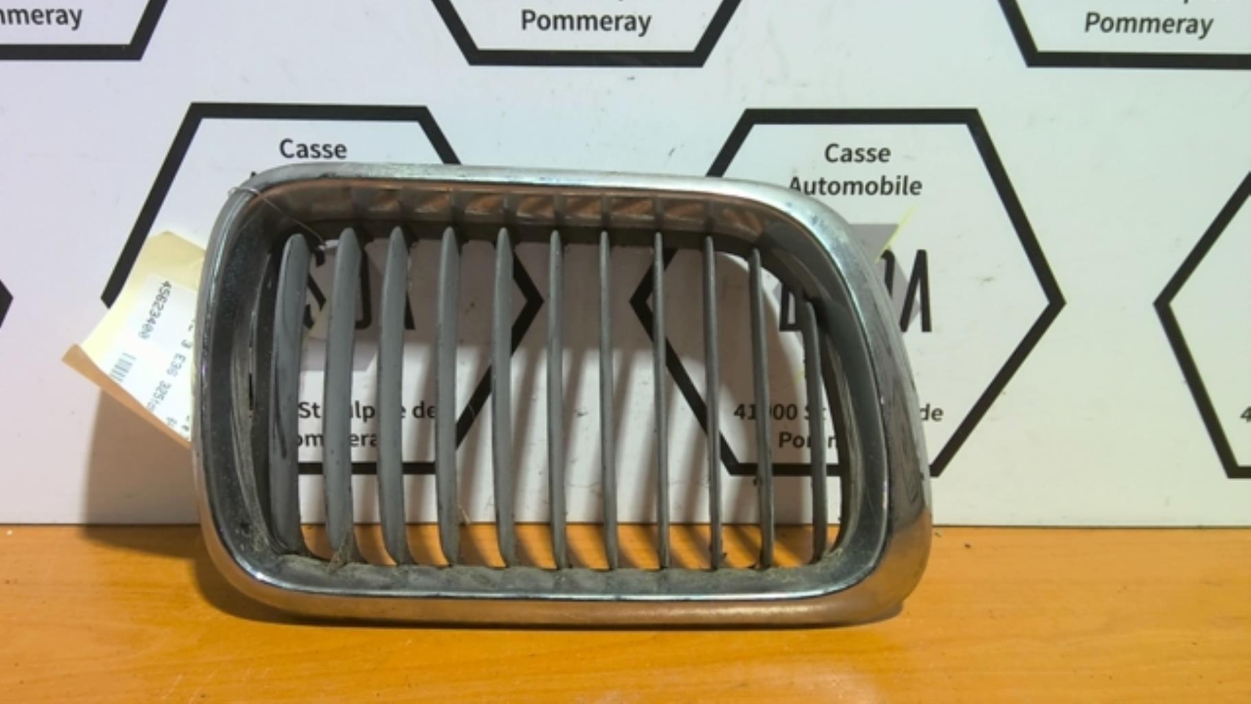 Grille de calandre droite BMW SERIE 3 E36 Diesel - 1