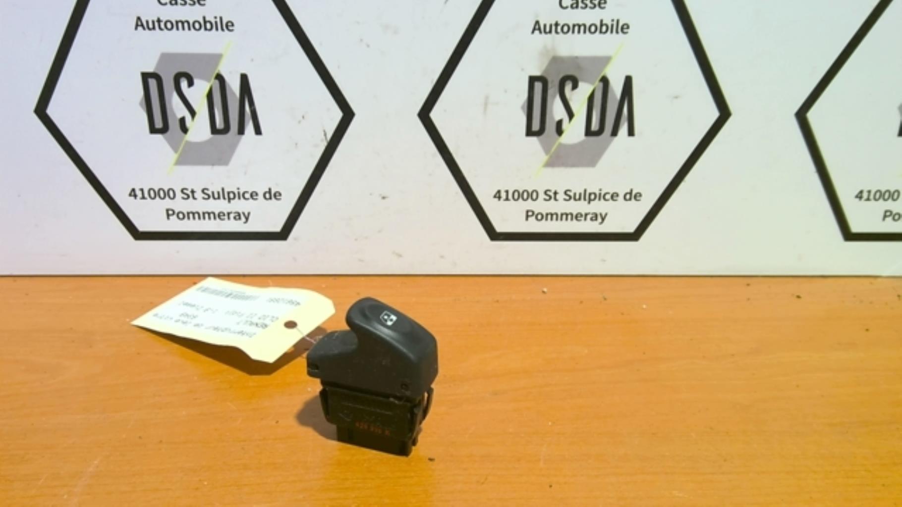 Interrupteur de leve vitre RENAULT CLIO 2 PHASE 1 Diesel - 1