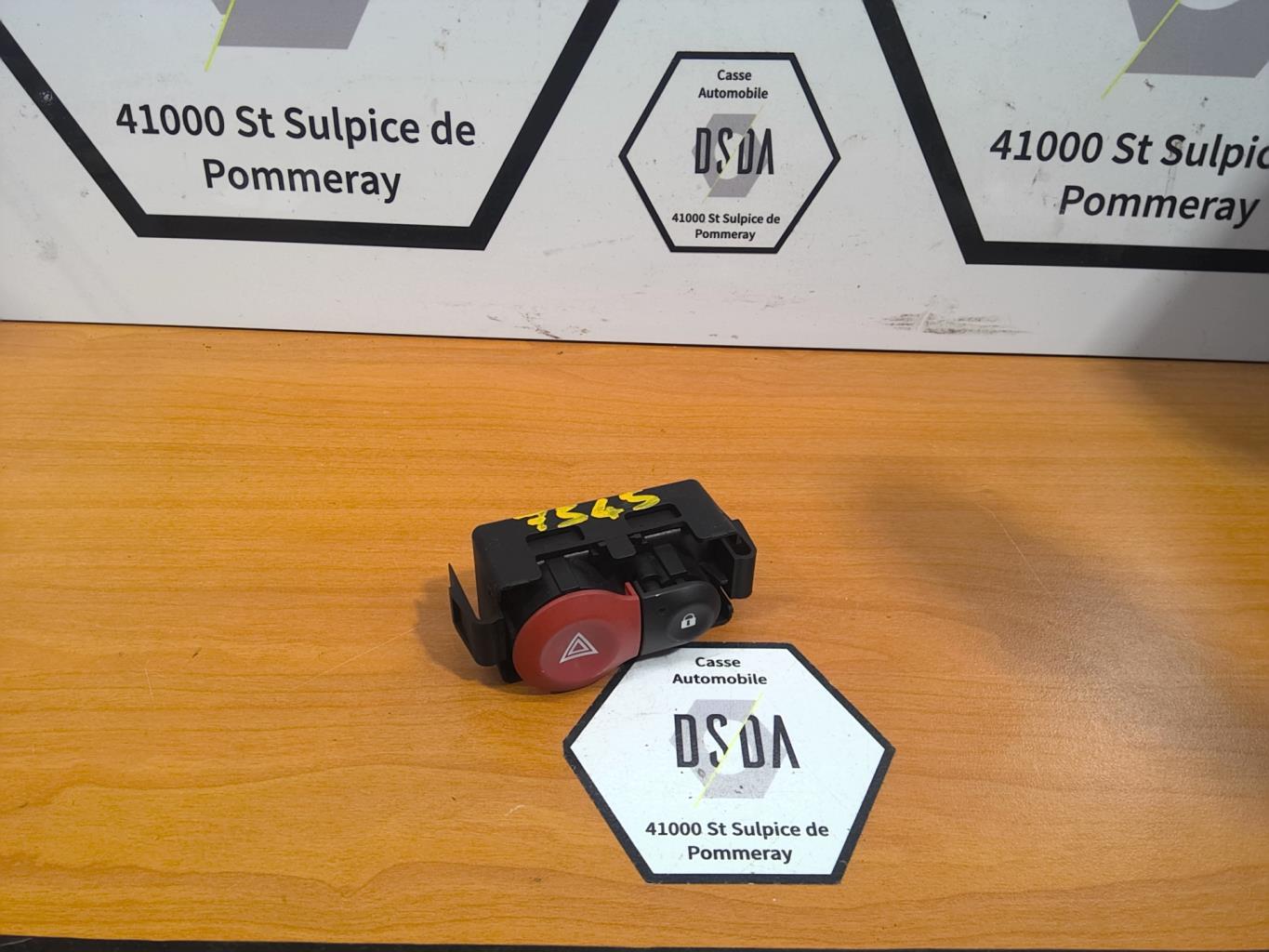 Bouton de warning RENAULT TWINGO 2 PHASE 1 Essence - 1