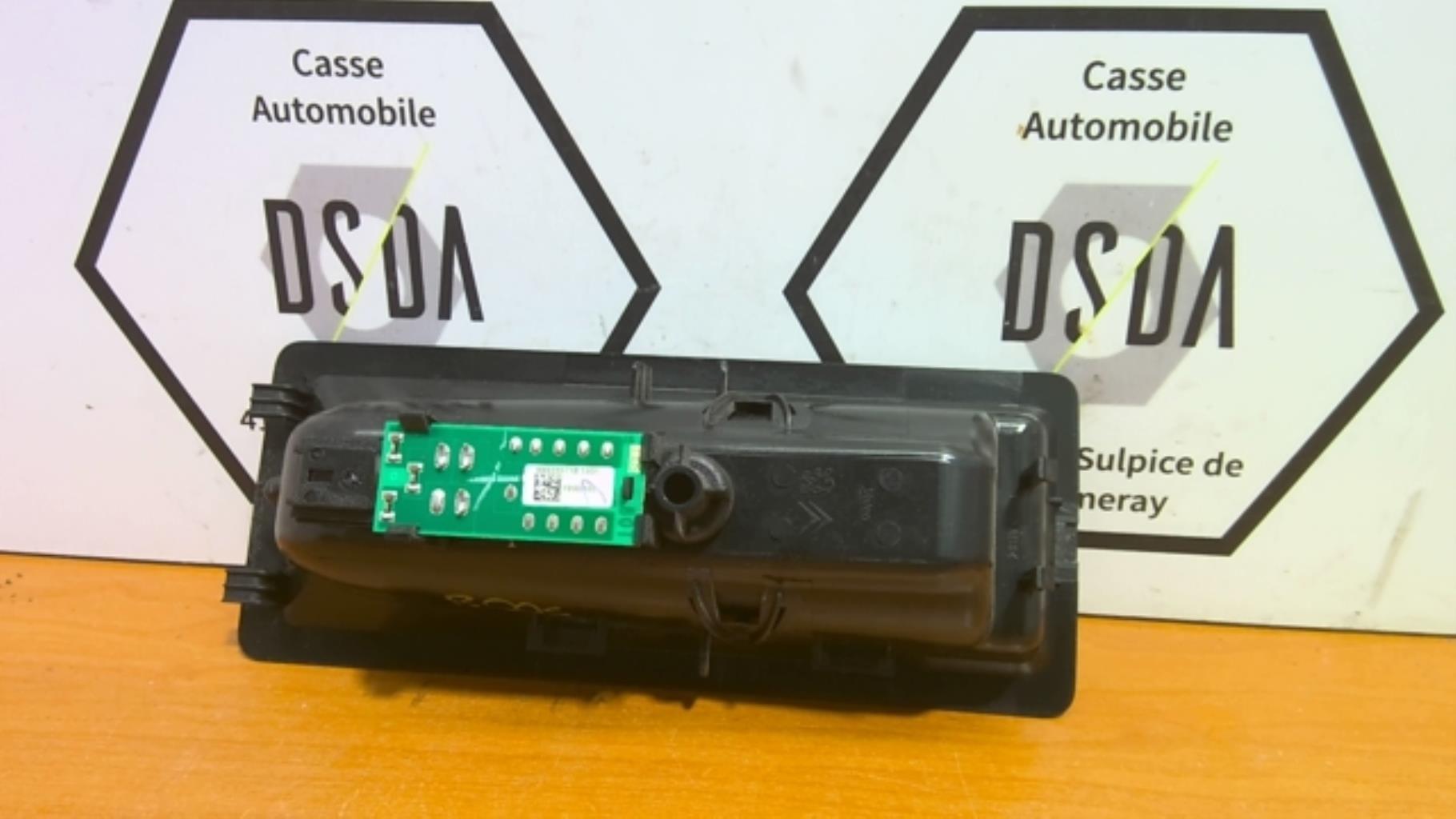 Divers PEUGEOT 5008 1 PHASE 1 Diesel - 1