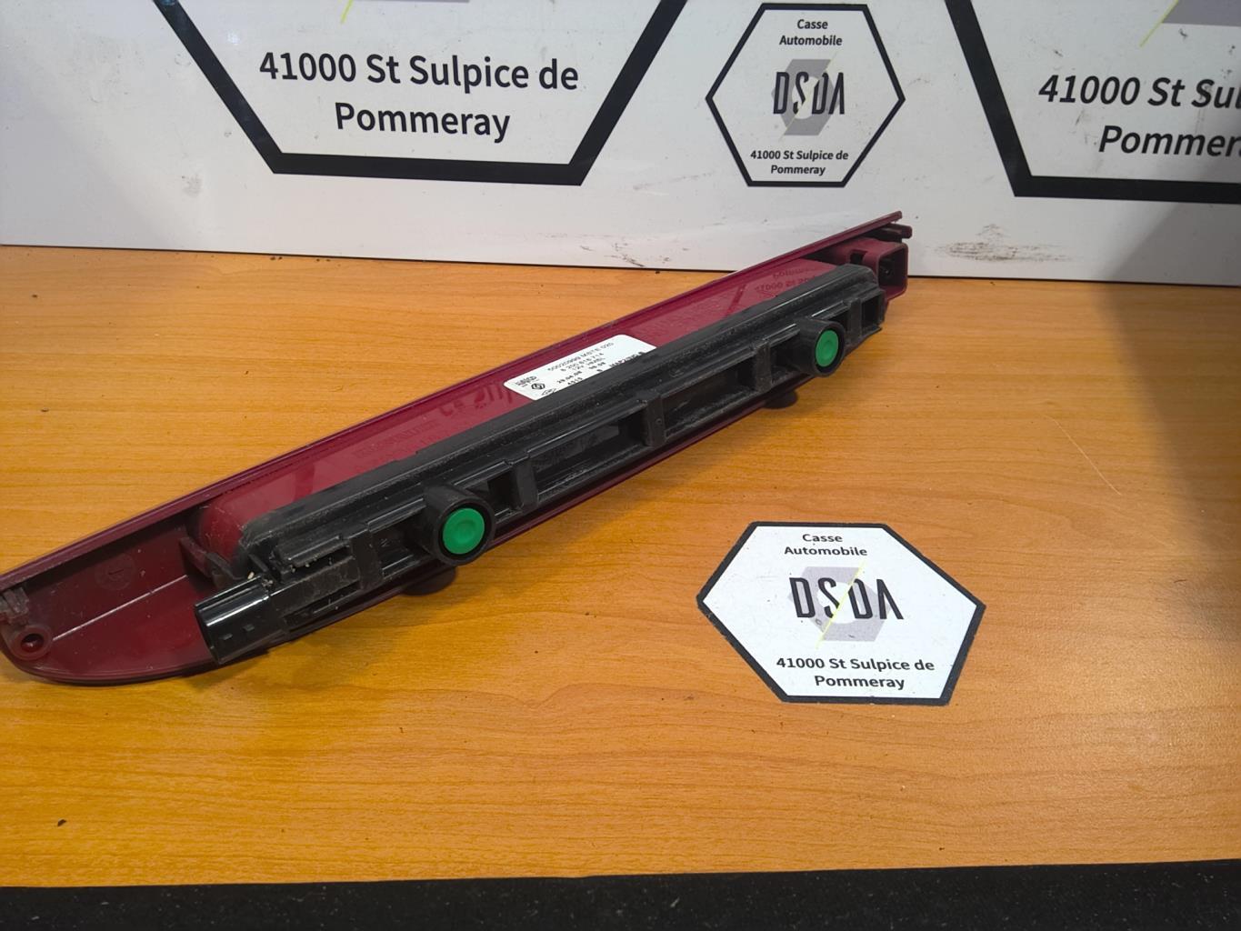 Feu arriere stop central RENAULT CLIO 3 PHASE 1 BREAK Diesel - 1