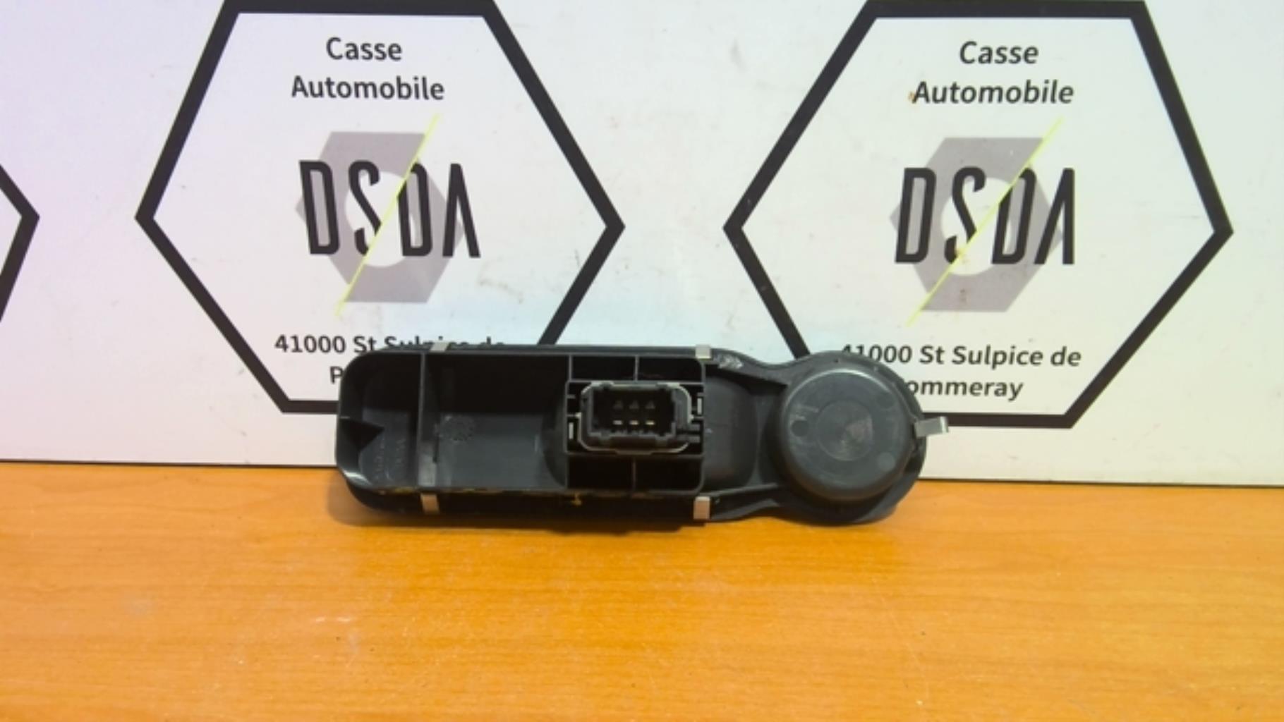 Interrupteur de leve vitre avant droit RENAULT MODUS PHASE 1 Essence - 1