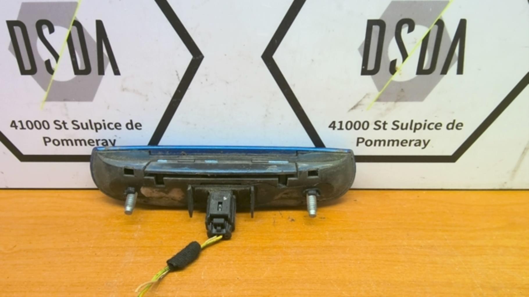 Bouton de coffre PEUGEOT 307 PHASE 1 Essence - 1