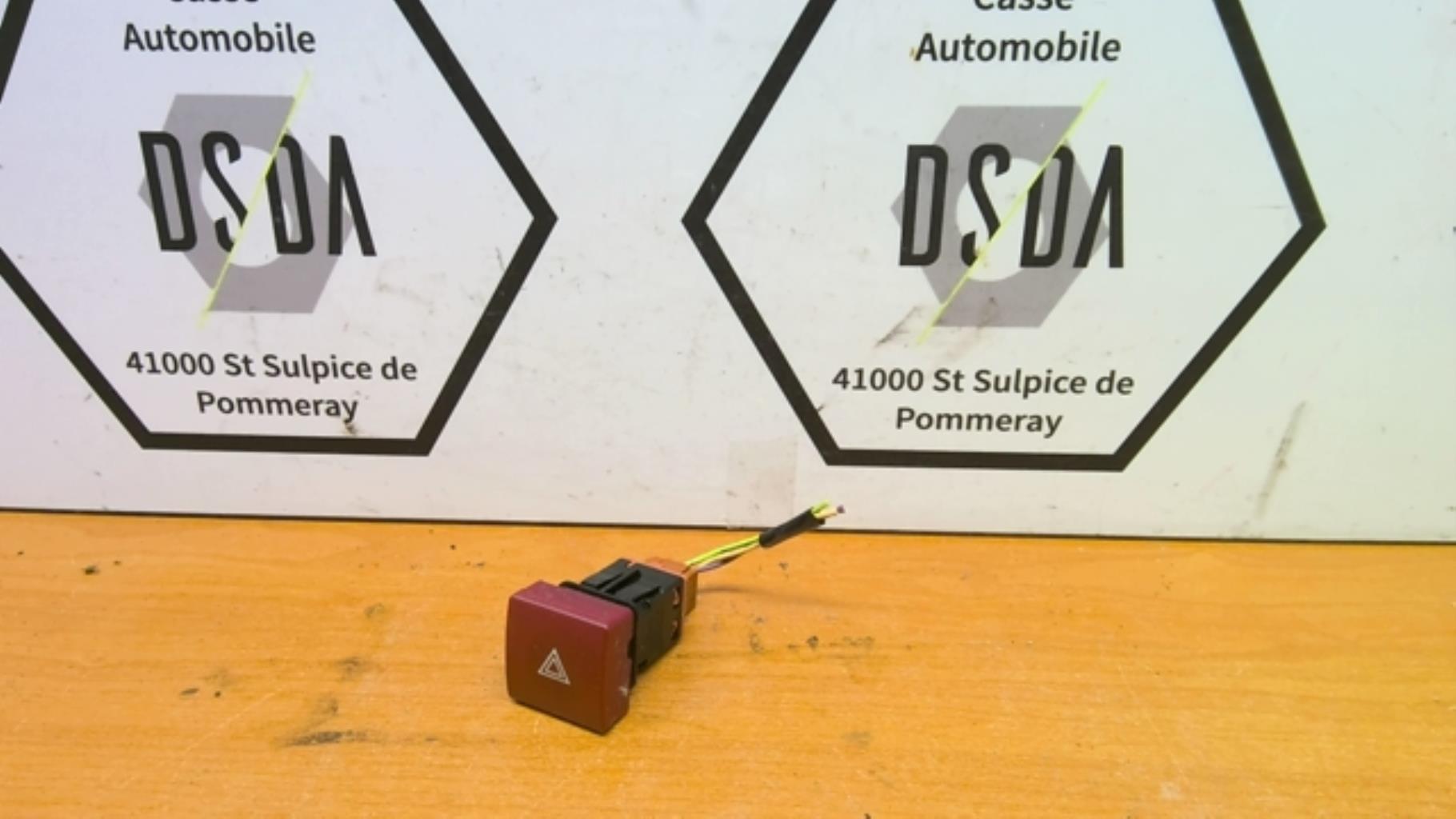 Bouton de warning PEUGEOT PARTNER 2 PHASE 1 Diesel - 1