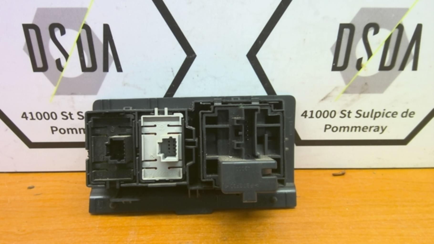 Commande de reglage hauteur de phare RENAULT LAGUNA 3 PHASE 1 BREAK Diesel - 1