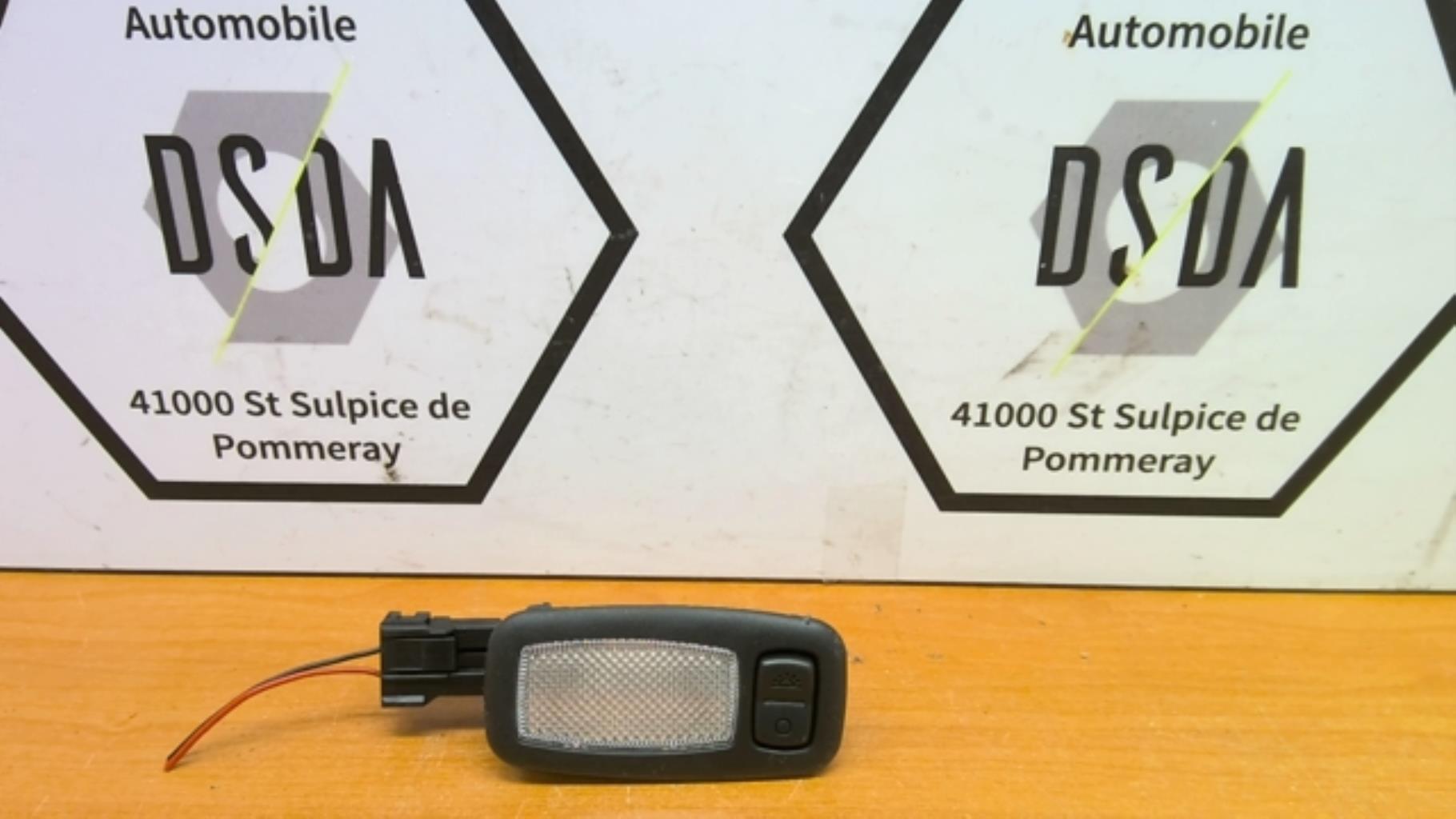 Eclairage de plafonnier HYUNDAI I 20 2 PHASE 1 Essence - 1