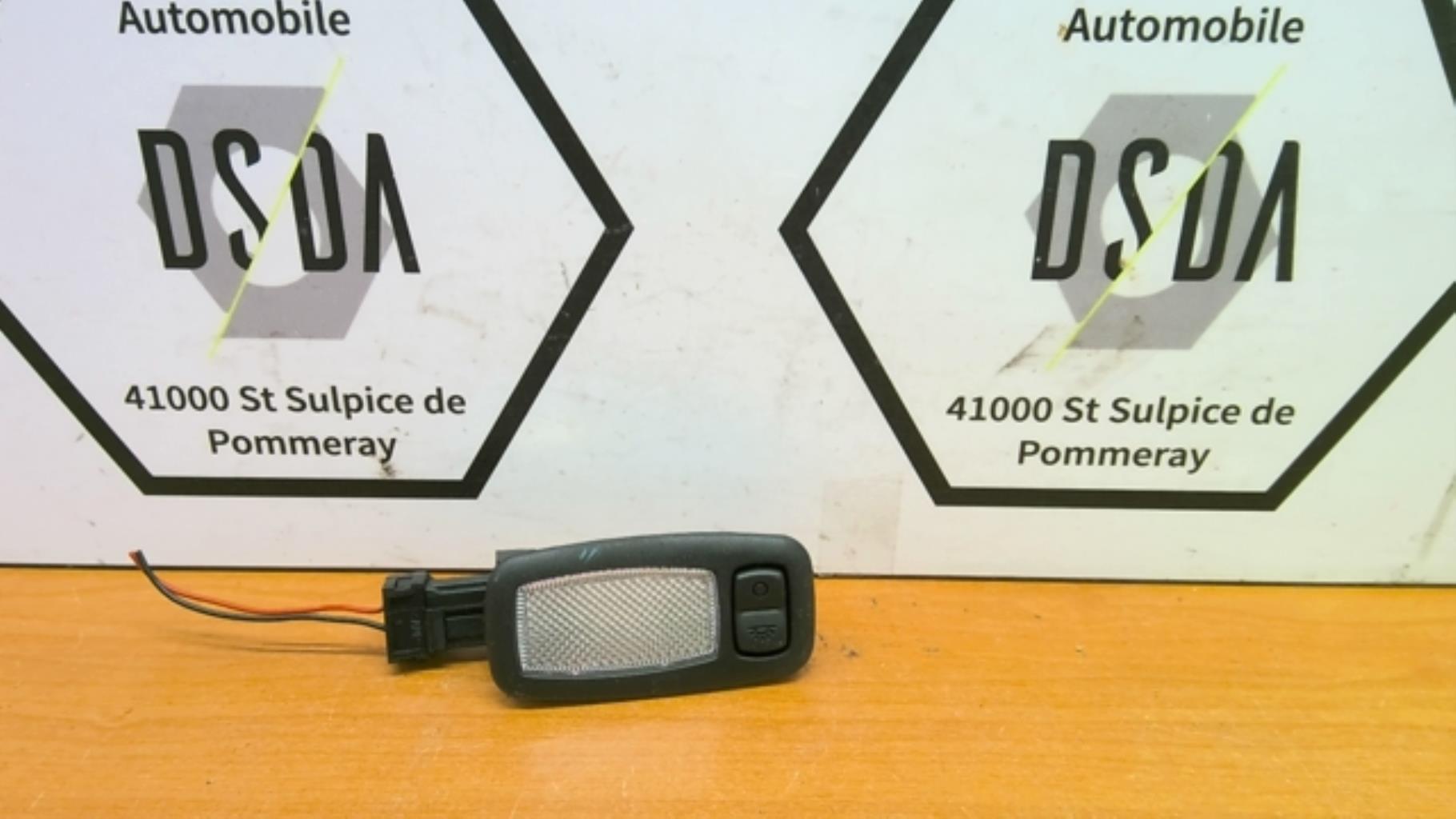 Eclairage de plafonnier HYUNDAI I 20 2 PHASE 1 Essence - 1