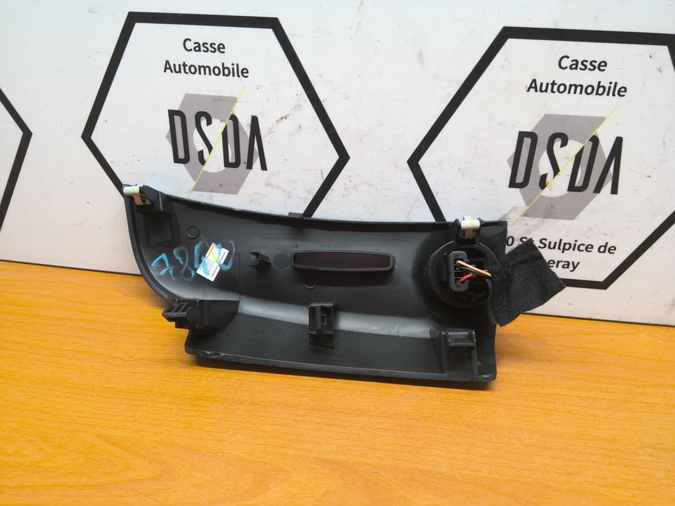 Bouton de demarrage RENAULT CLIO 4 PHASE 1 BREAK Diesel - 1