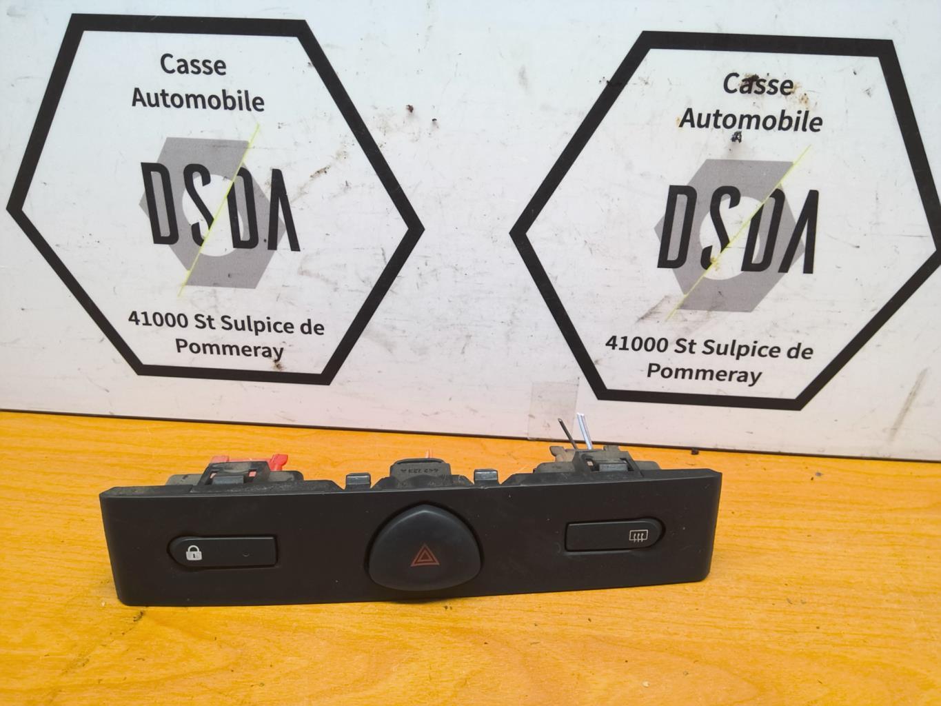 Bouton de warning RENAULT CLIO 2 PHASE 2 Diesel - 1