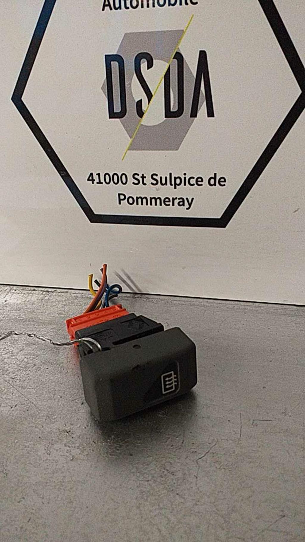 Commande degivrage lunette arriere RENAULT CLIO 1 PHASE 3 Essence - 1