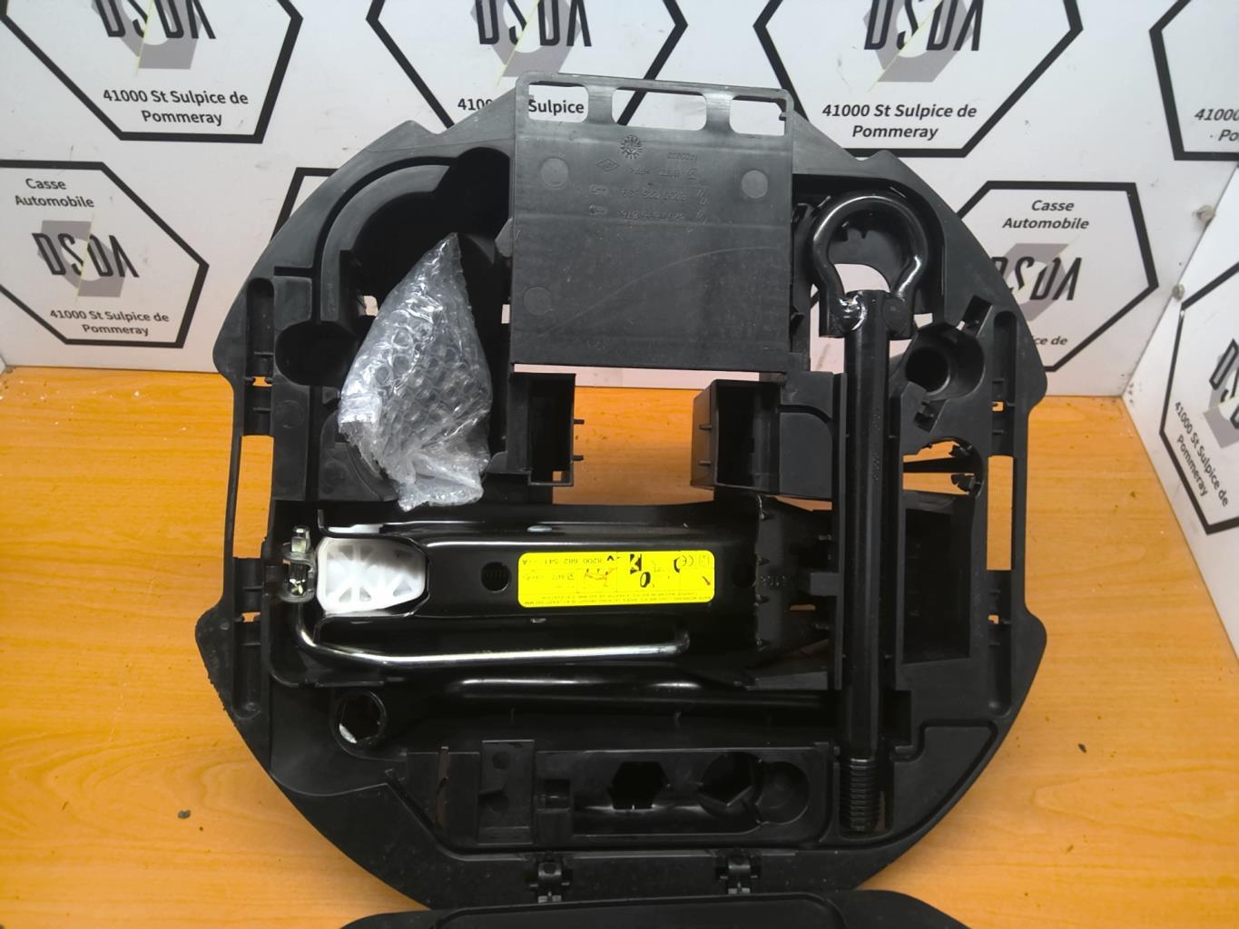 Cric (Ensemble depannage) RENAULT CLIO 3 PHASE 1 Diesel - 1