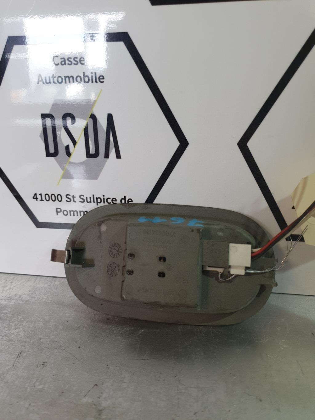 Eclairage de plafonnier RENAULT CLIO 2 PHASE 2 Diesel - 1