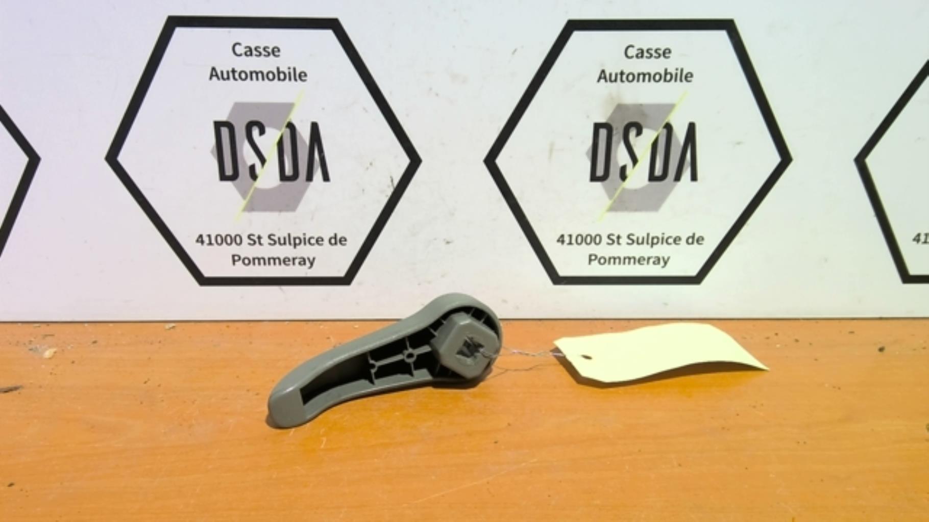 Commande de reglage de siege RENAULT CLIO 2  - 1