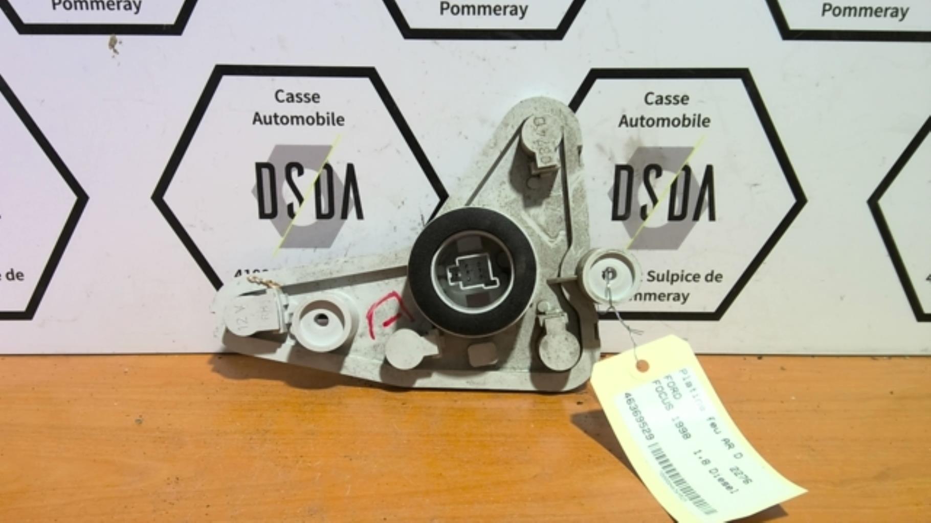 Platine feu arriere droit FORD FOCUS 1 Diesel - 1