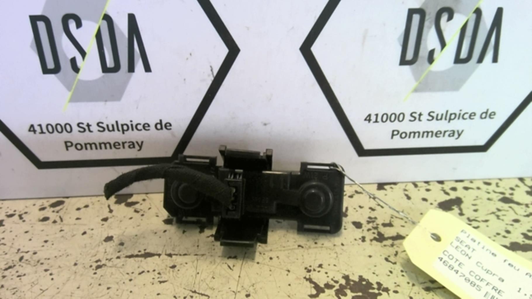 Platine feu arriere droit SEAT LEON 1 Diesel - 1