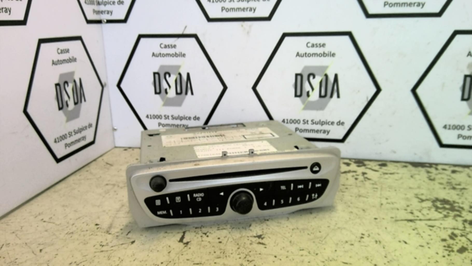 Autoradio d'origine RENAULT SCENIC 3 PHASE 1 Diesel - 1