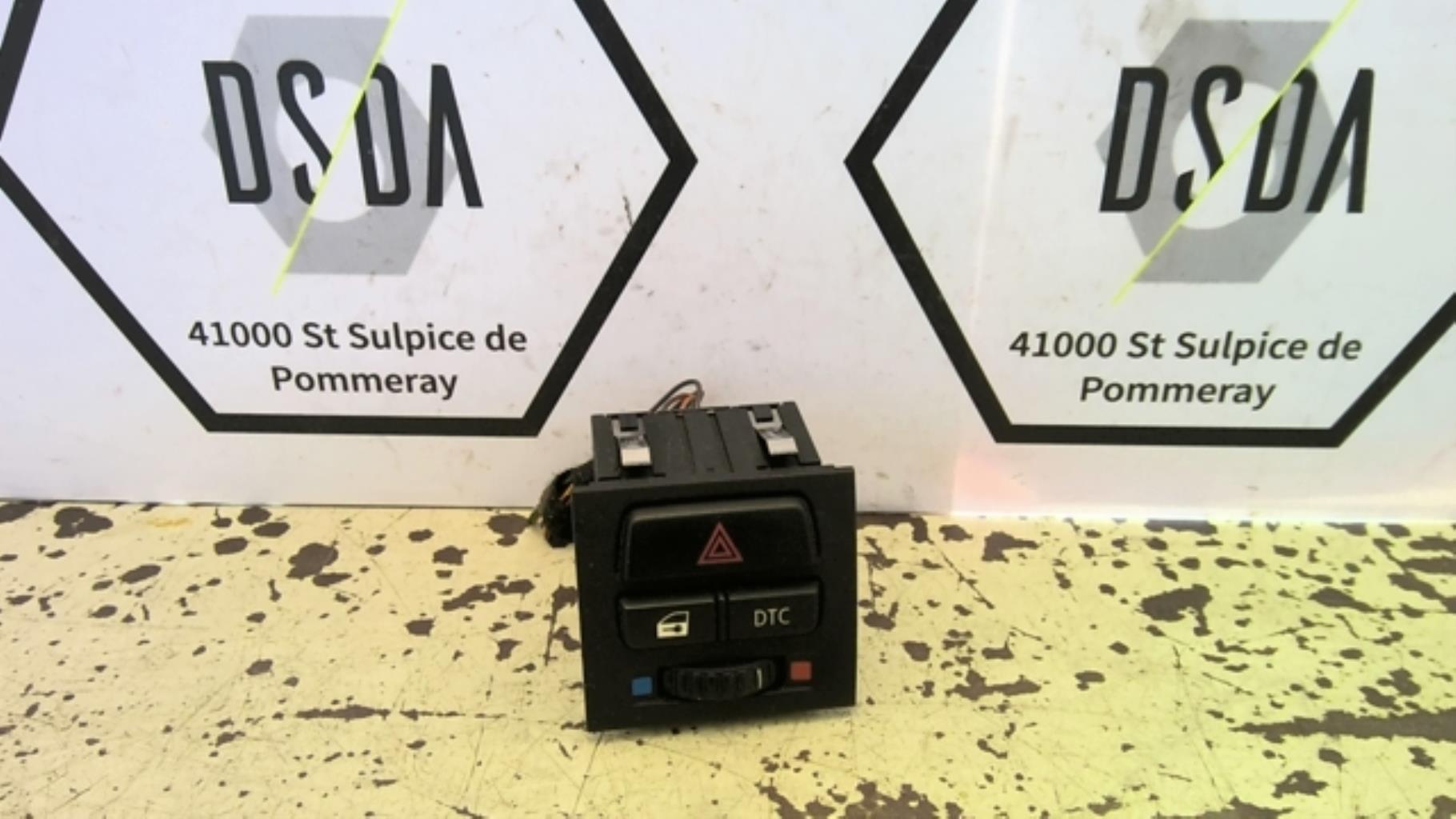 Bouton de warning BMW SERIE 3 E91 TOURING PHASE 1 BREAK Diesel - 1