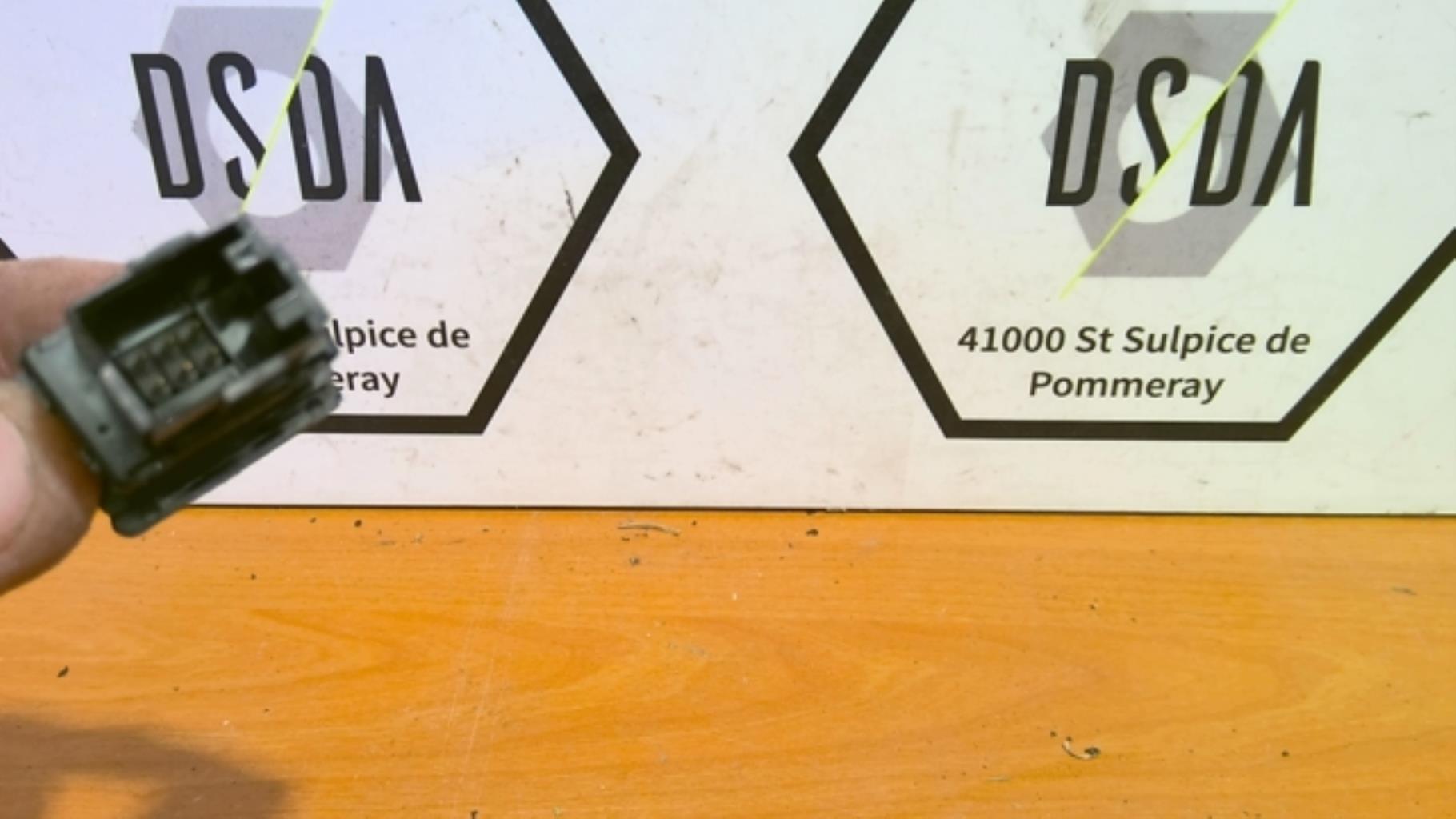 Bouton de warning BMW SERIE 3 E36 Diesel - 1
