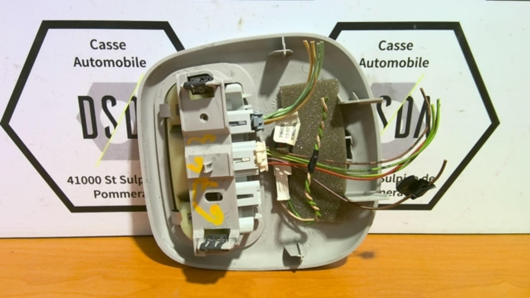 Eclairage de plafonnier CITROEN C5 1 PHASE 2 Diesel - 1