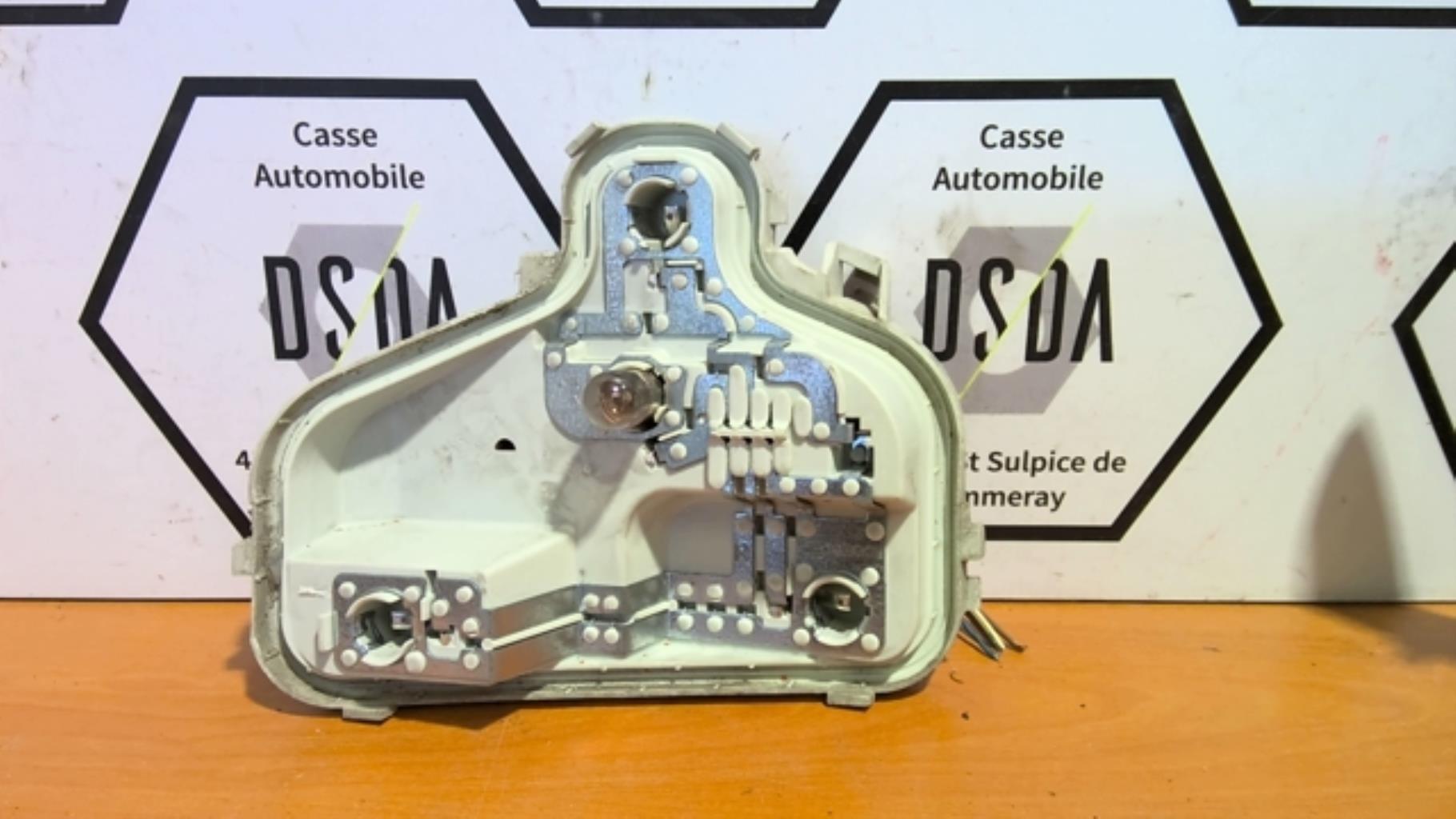 Platine feu arriere droit AUDI A3 2 PHASE 1 Essence - 1