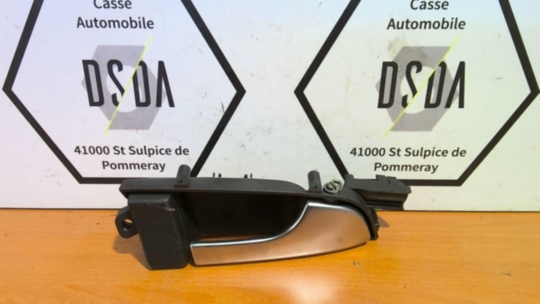 Poignee interieur avant droit BMW SERIE 3 E36 Diesel - 1