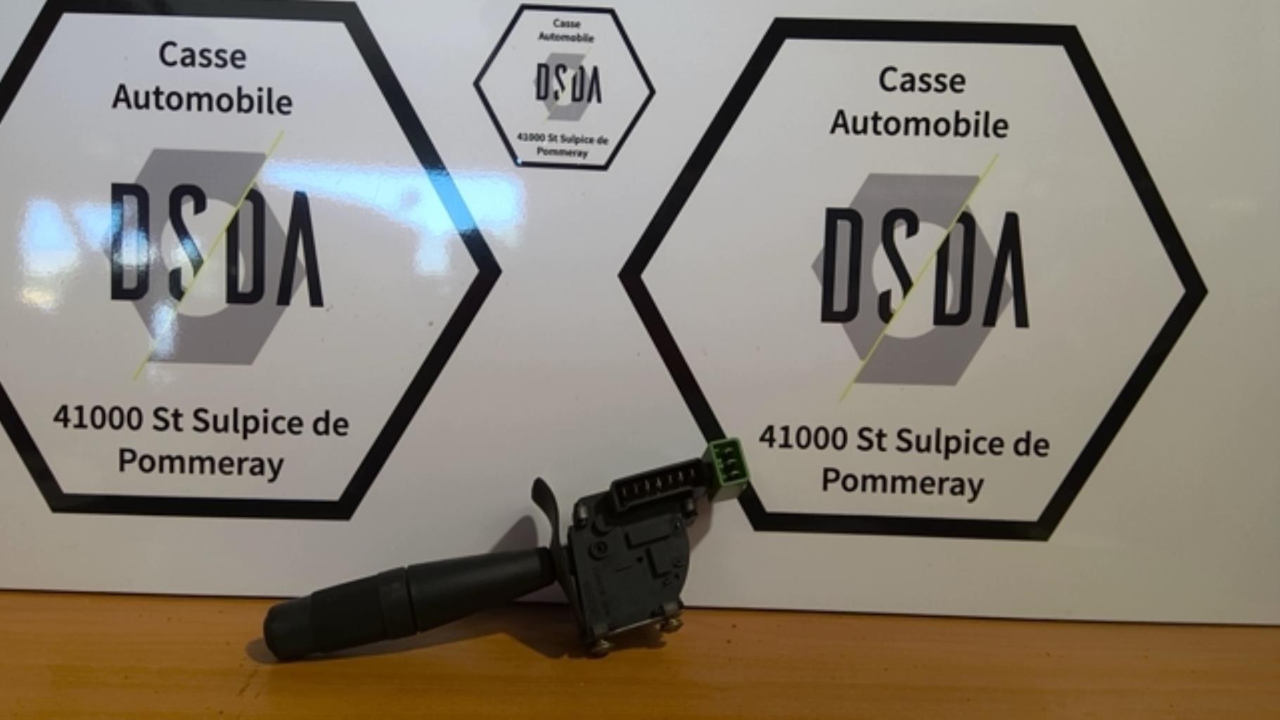 Commodo d'essuie glaces PEUGEOT 205  - 1