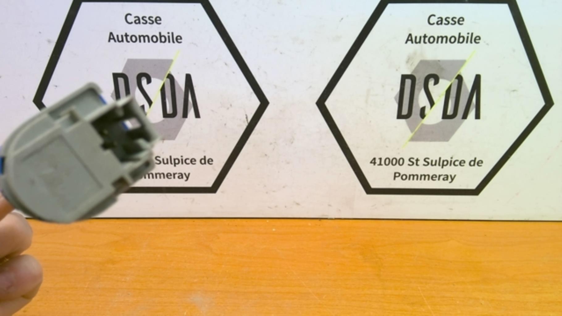 Contacteur feu stop RENAULT CLIO 4 PHASE 1 Diesel - 1