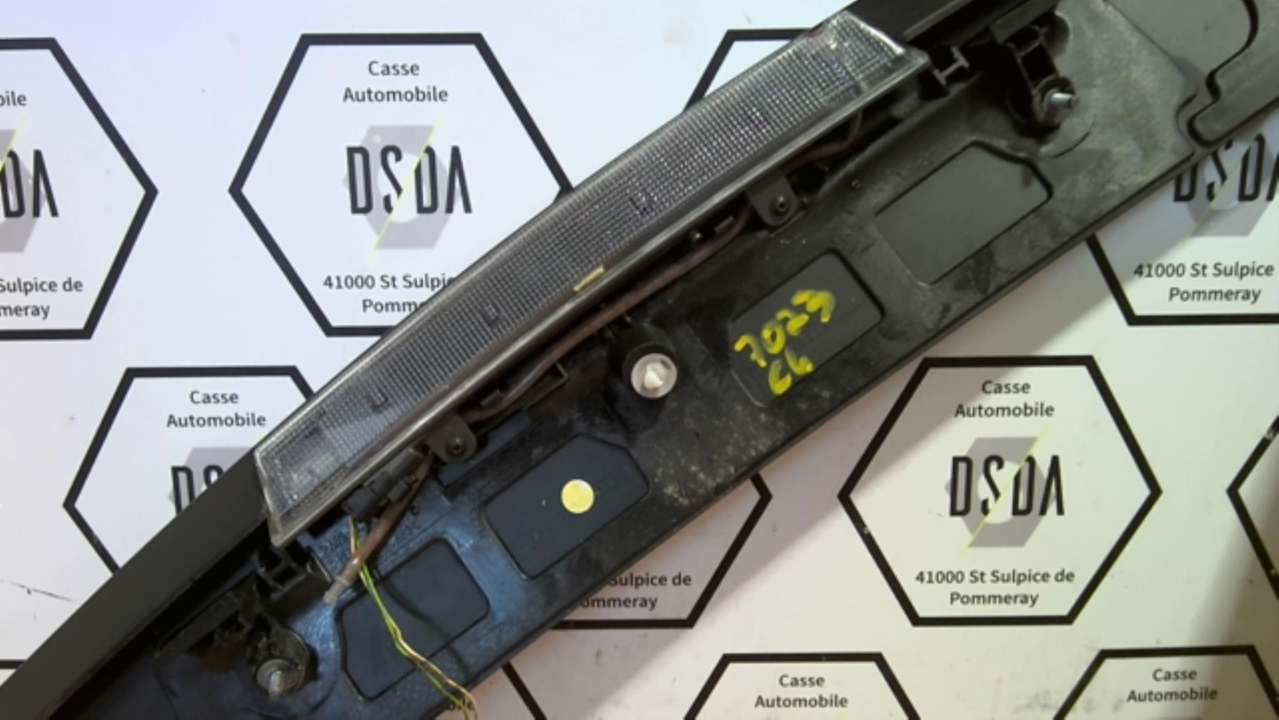 Feu arriere stop central CITROEN C4 1 PHASE 1 Diesel - 1