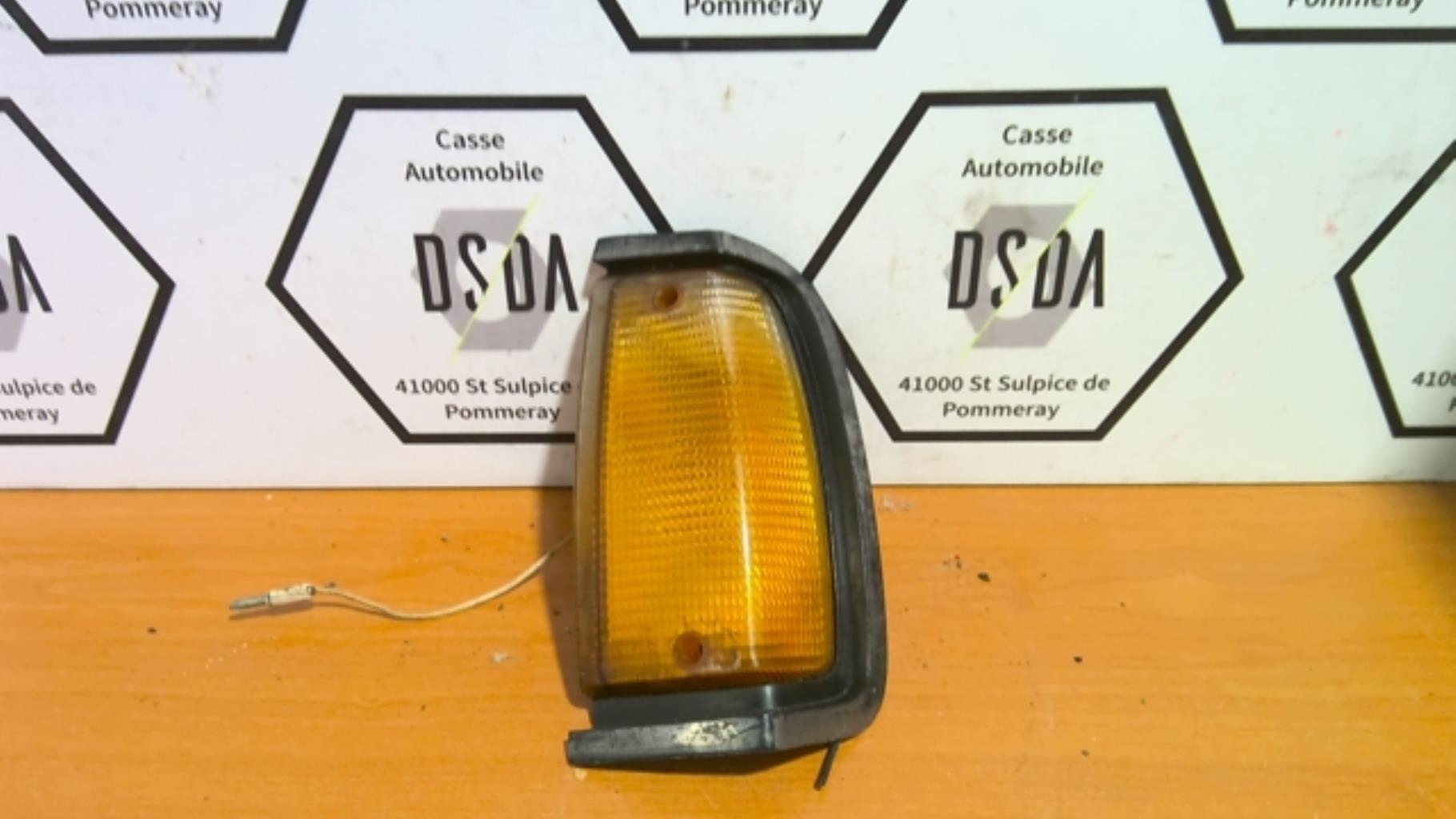 Optique avant secondaire gauche (feux)(clignotant) RENAULT R14  - 1