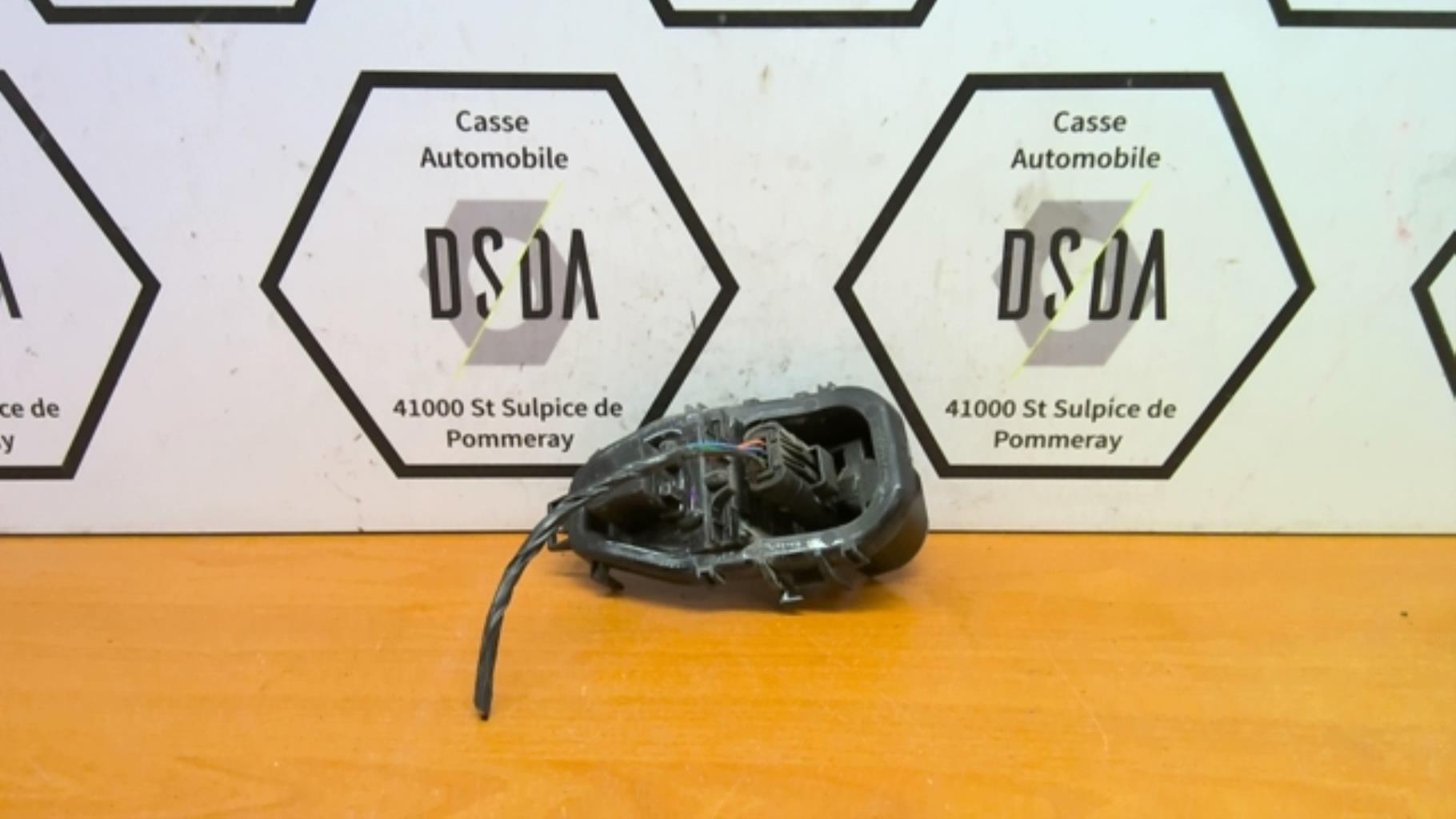 Platine feu arriere droit RENAULT CLIO 4 PHASE 1 Diesel - 1