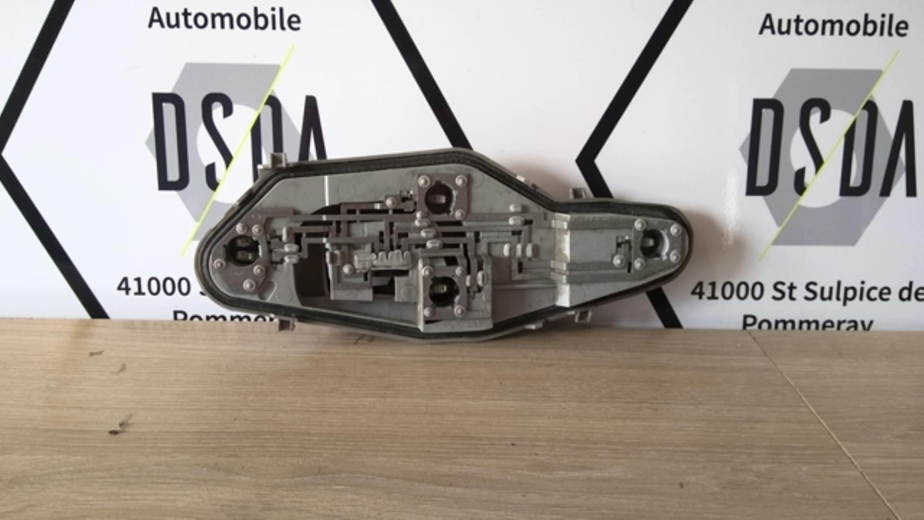 Platine feu arriere droit RENAULT EXPRESS  - 1