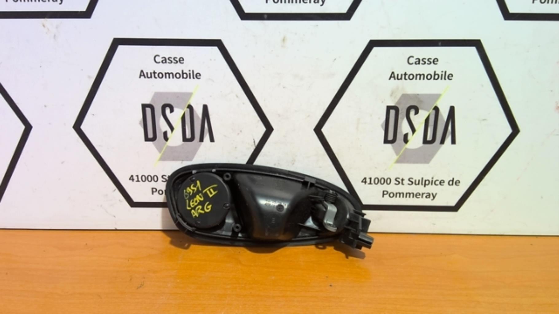 Poignee interieur arriere gauche SEAT LEON 2 PHASE 1 Diesel - 1
