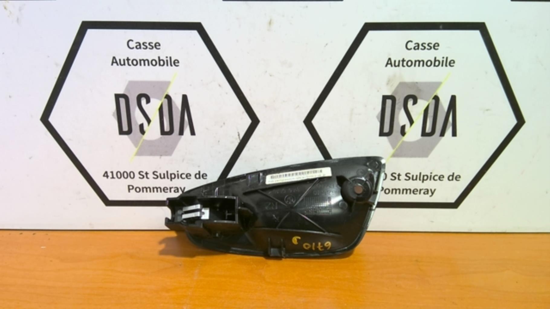 Poignee interieur avant droit BMW SERIE 1 Essence - 1