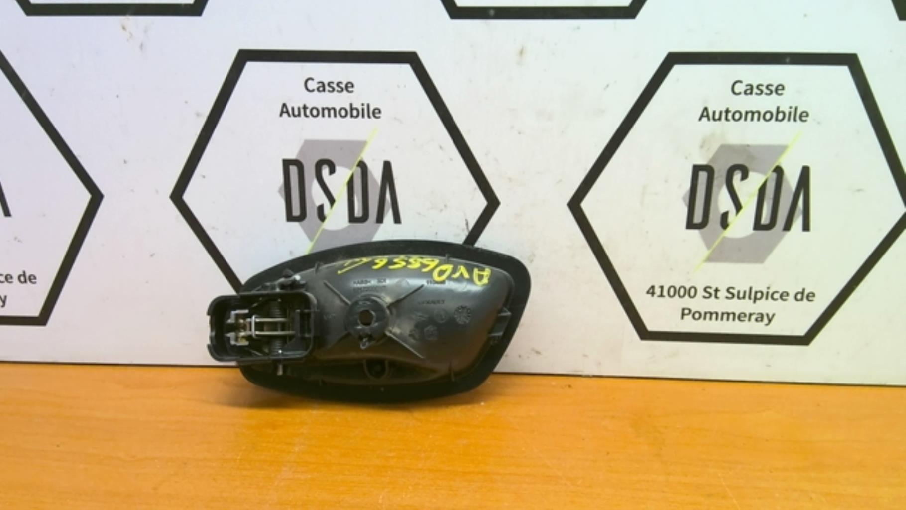 Poignee interieur avant droit RENAULT CLIO 4 PHASE 1 Diesel - 1