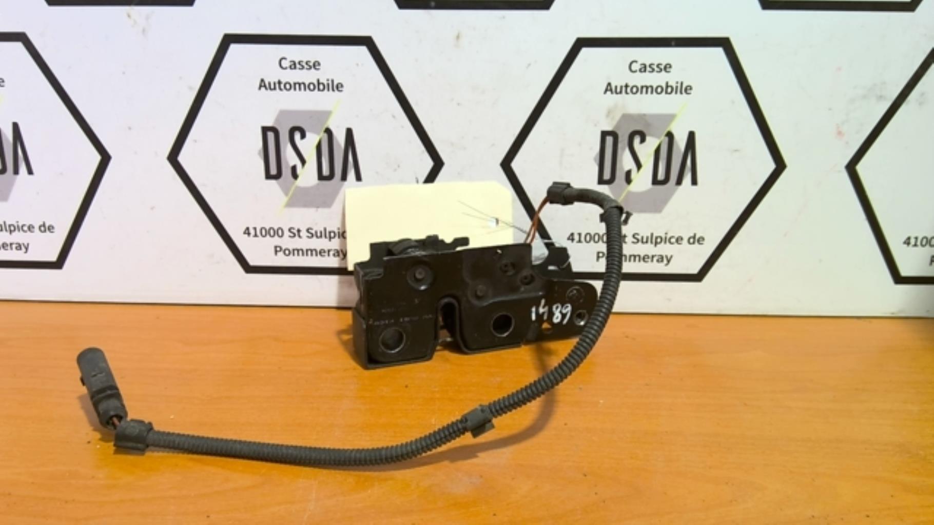 Serrure de capot VOLKSWAGEN GOLF 5 Diesel - 1
