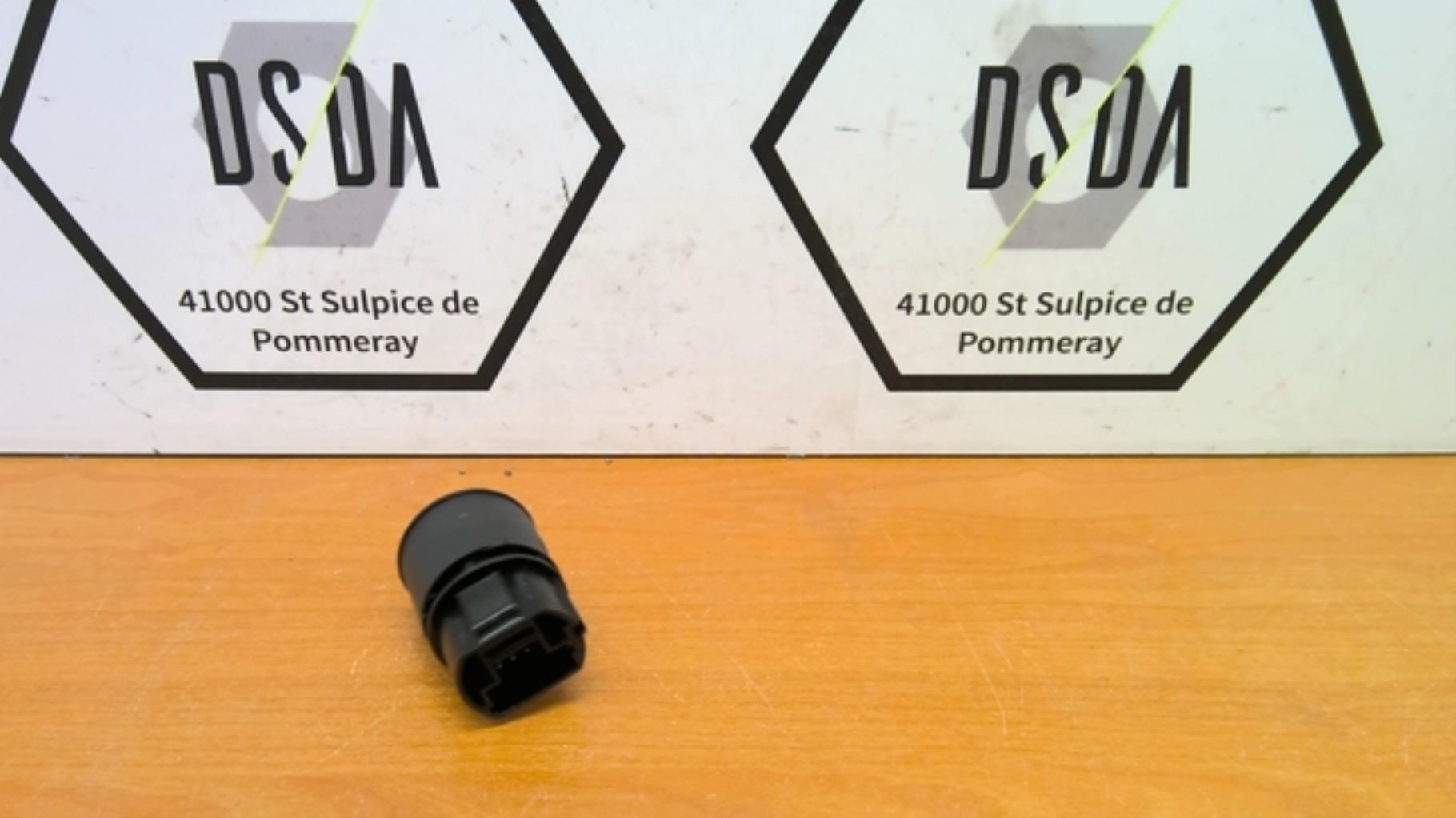 Bouton de demarrage RENAULT MEGANE III PH1  - 1