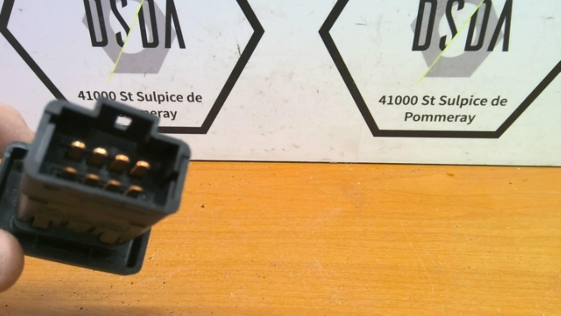 Bouton de warning DACIA LOGAN 1 PHASE 1 Diesel - 1