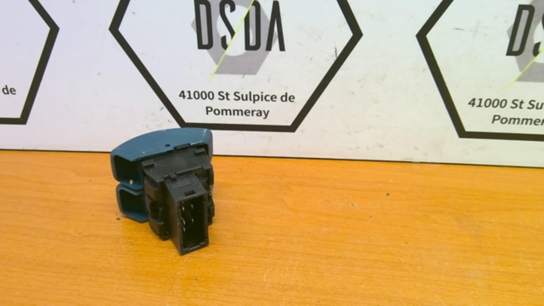 Commande anti brouillard arriere RENAULT TWINGO 1 PHASE 1 Essence - 1
