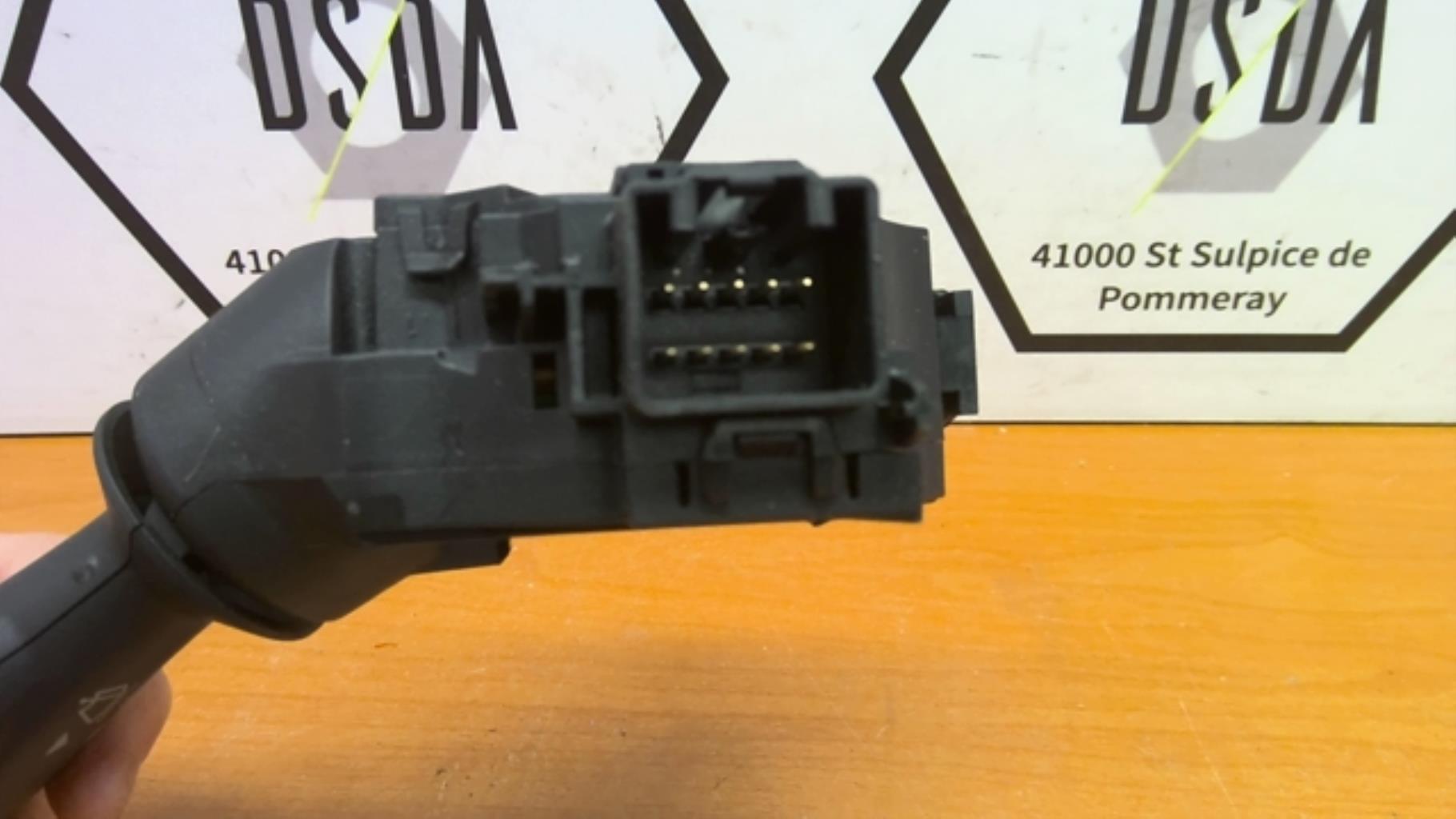Commodo d'essuie glaces FORD FIESTA 6 PHASE 1 Diesel - 1