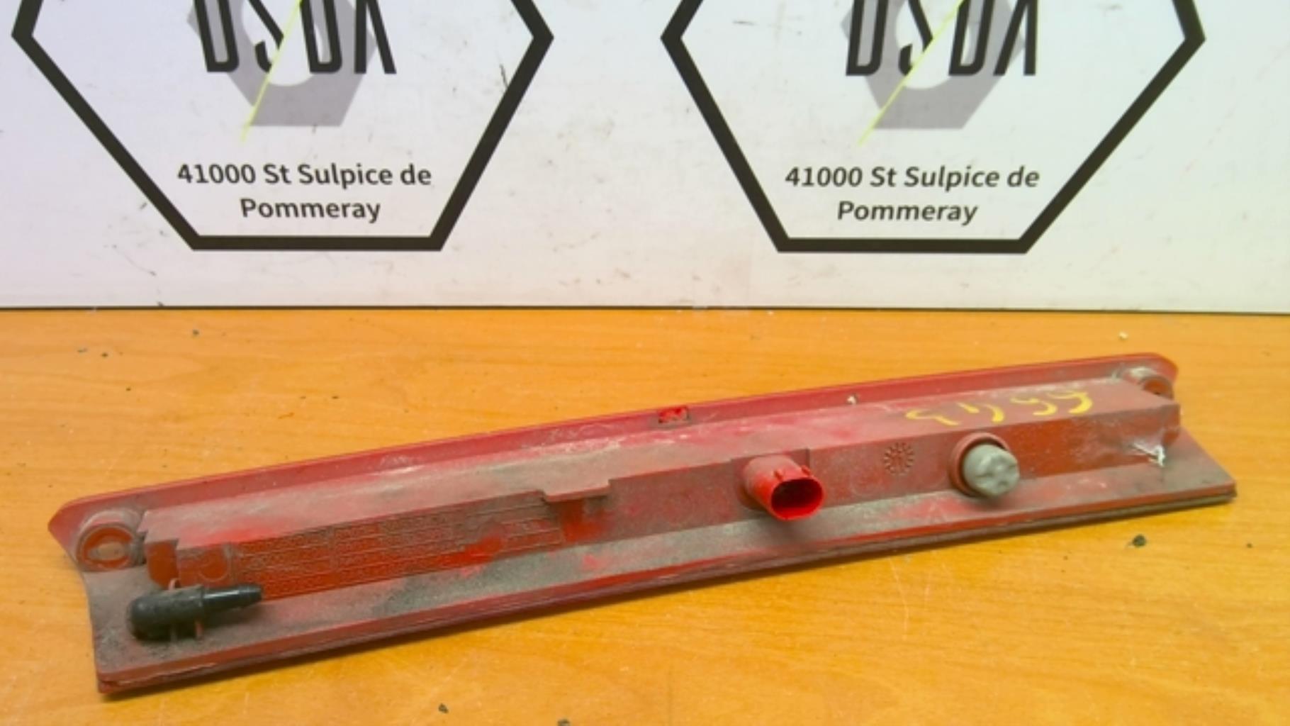 Feu arriere stop central FORD FIESTA 6 PHASE 1 Diesel - 1