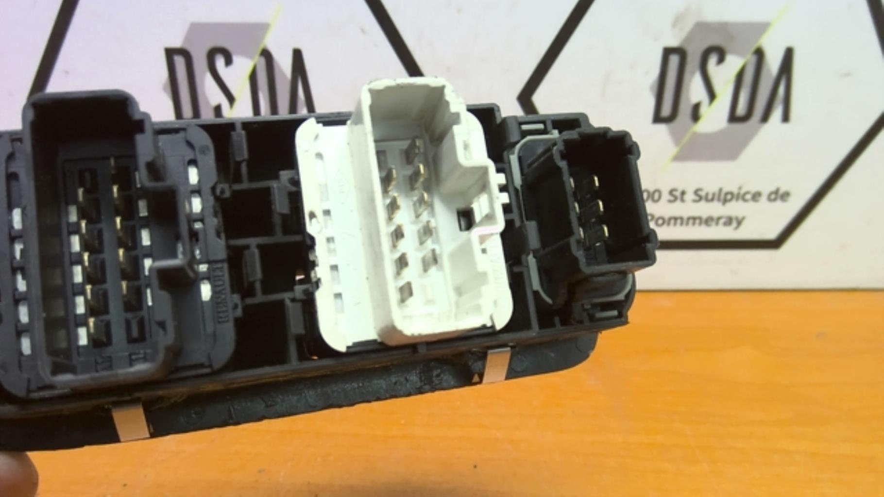 Interrupteur de leve vitre RENAULT LAGUNA 2 PHASE 2 Diesel - 1