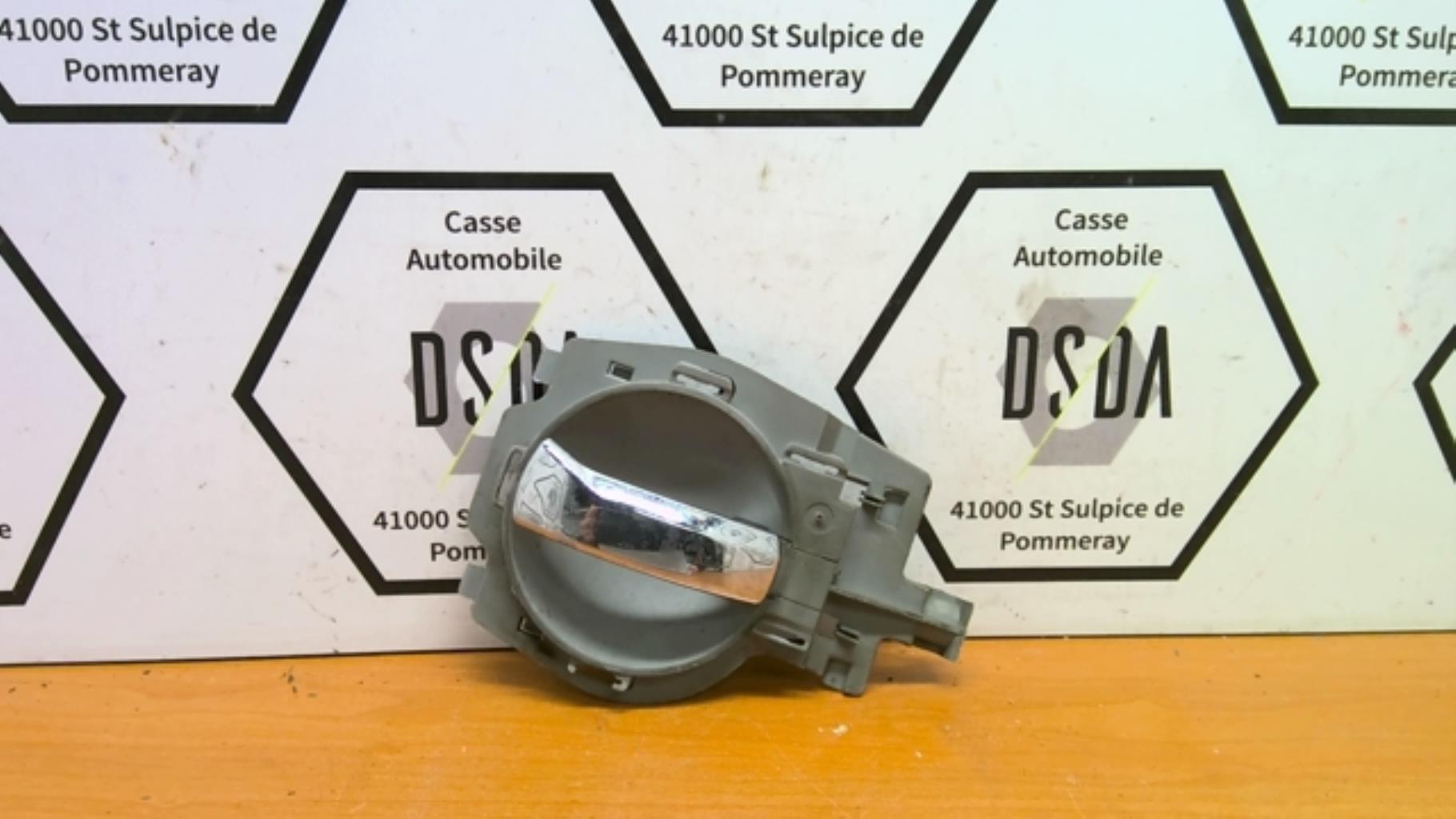 Poignee interieur avant droit CITROEN C3 1 PHASE 1 Diesel - 1